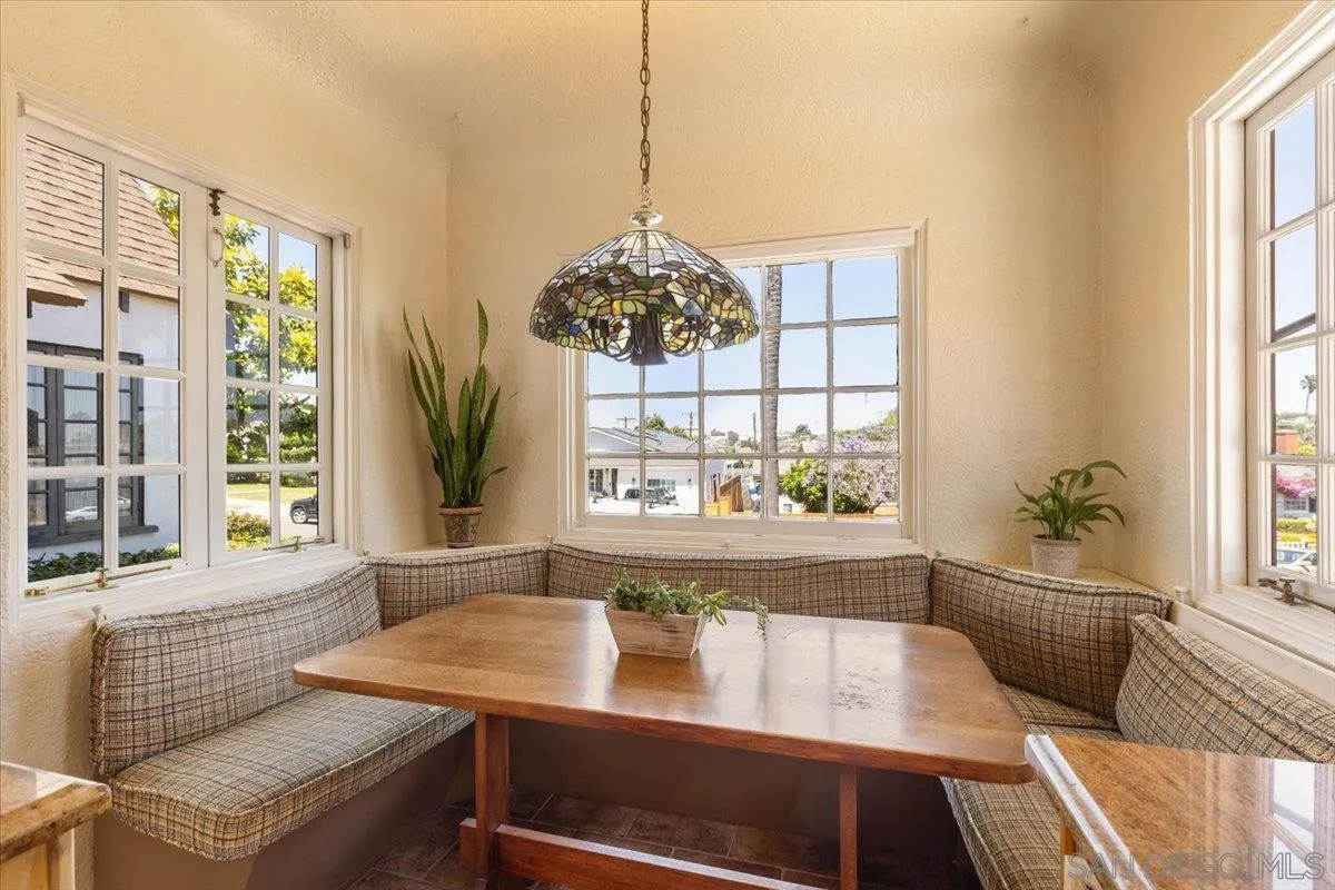 https://cdn.realtyfeed.com/cdn/127/250036529/91193d8803419b7c04372269959a03b2.webp