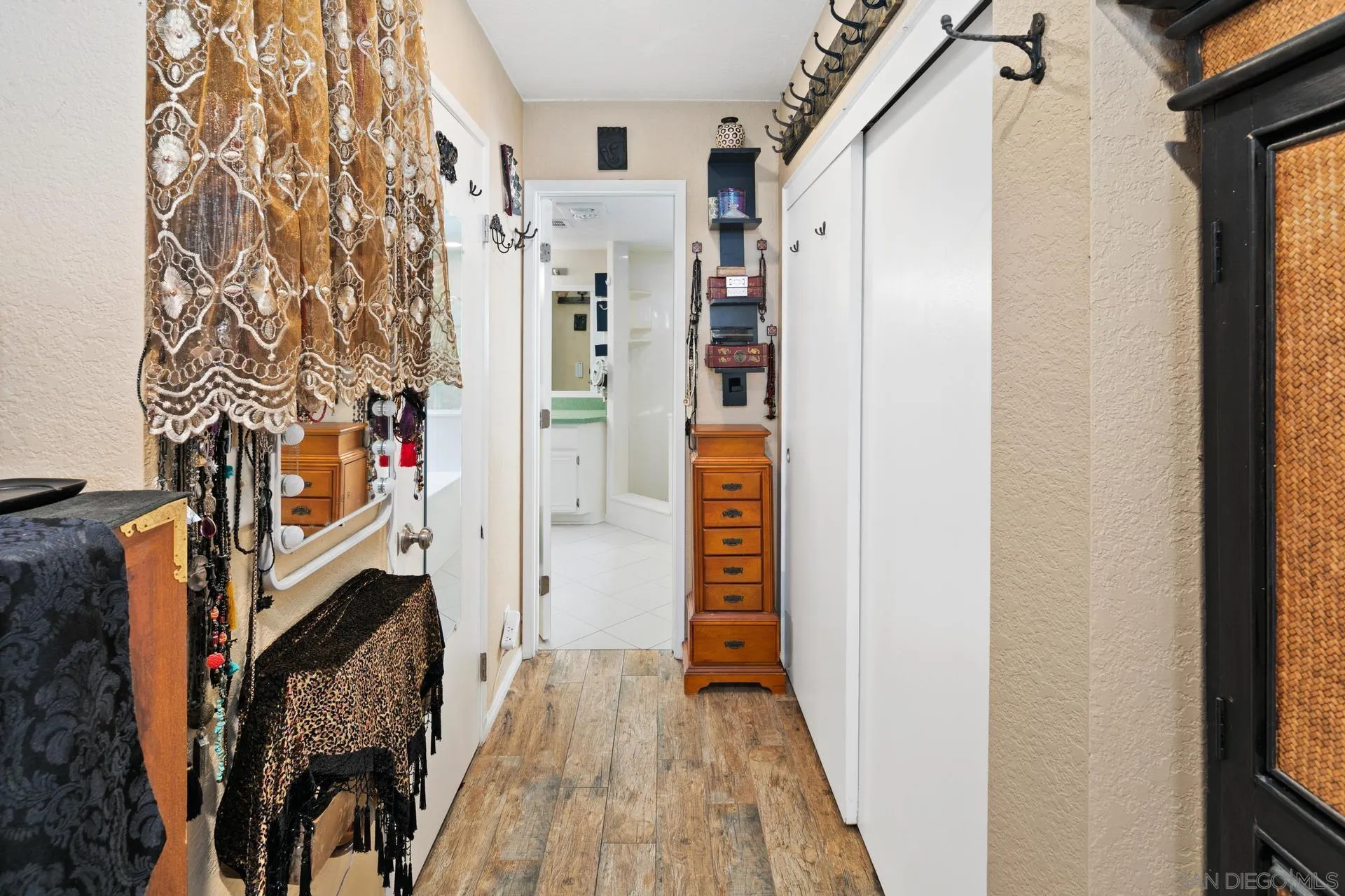 https://cdn.realtyfeed.com/cdn/127/250036535/3a7f08fc2e5056da091f282689992c04.webp