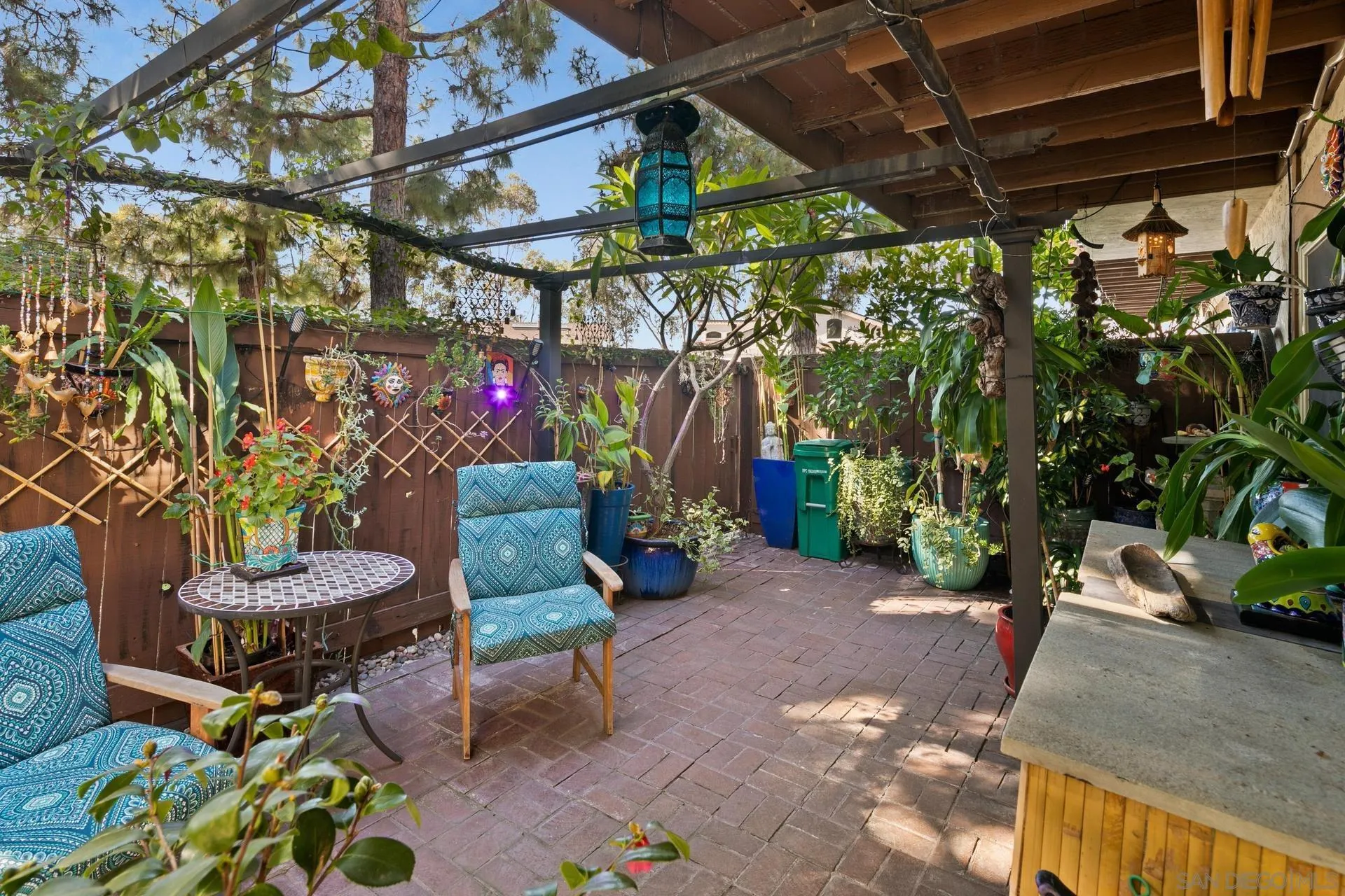 https://cdn.realtyfeed.com/cdn/127/250036535/40cdb9d5ac0a9ac8af73dd4303fe66b6.webp