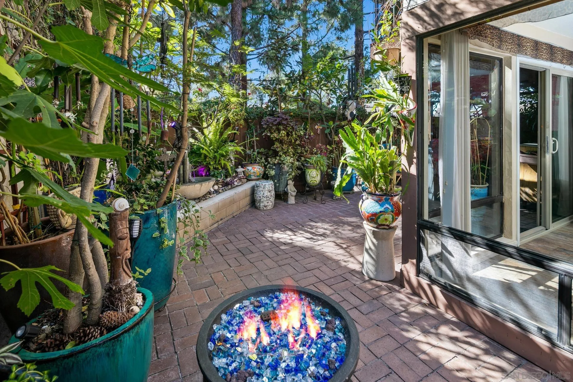 https://cdn.realtyfeed.com/cdn/127/250036535/a02a812e0ff9aac8a5bb8b76d2369ad3.webp