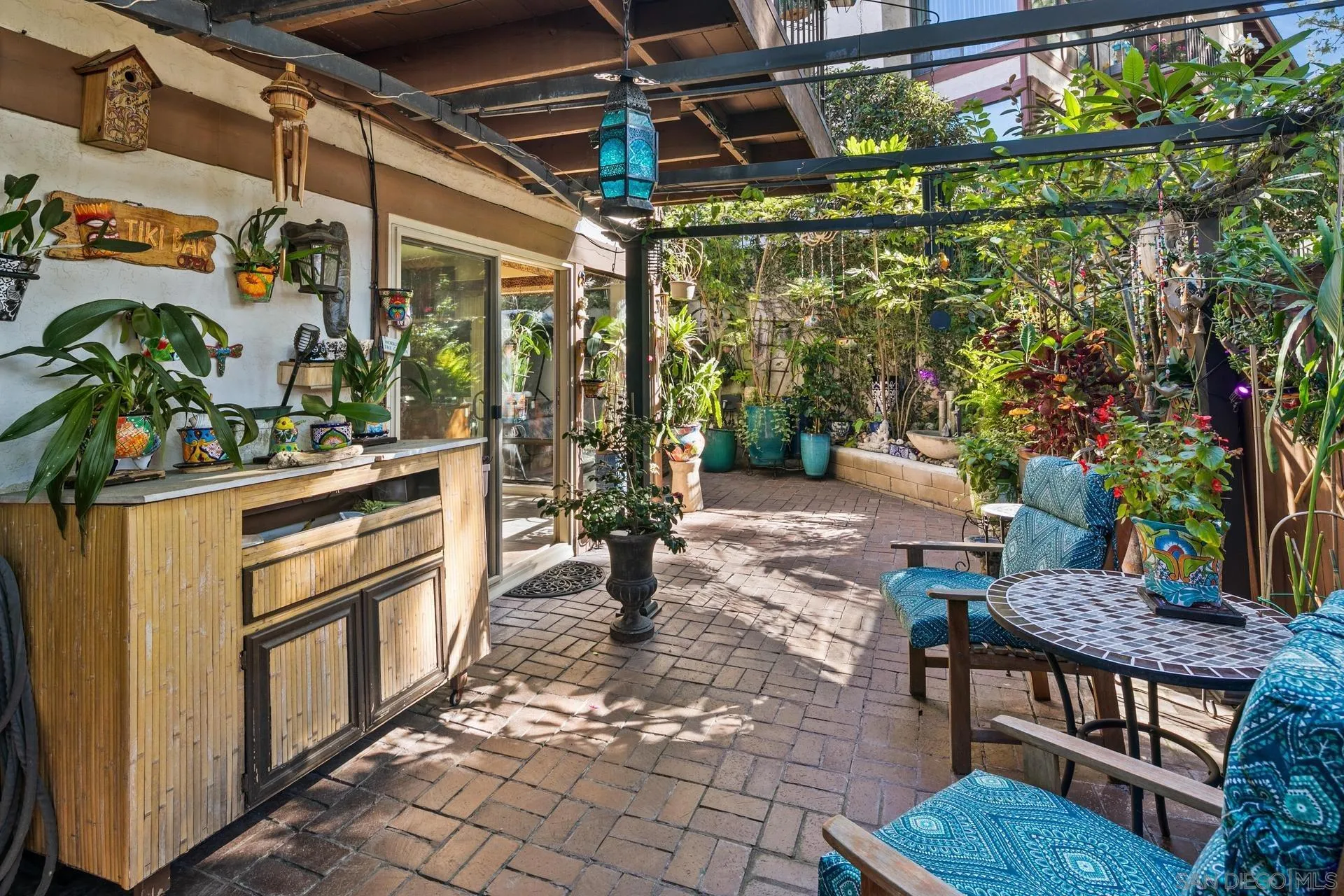 https://cdn.realtyfeed.com/cdn/127/250036535/e0f947f0155ba46db856f606bed9d0ed.webp