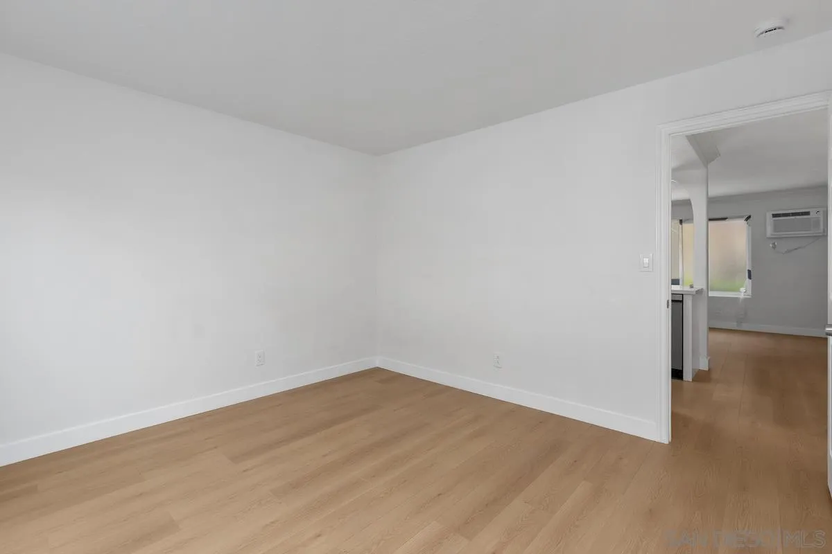 https://cdn.realtyfeed.com/cdn/127/250036536/85be890ad2720fef3206a1689d302bf5.webp