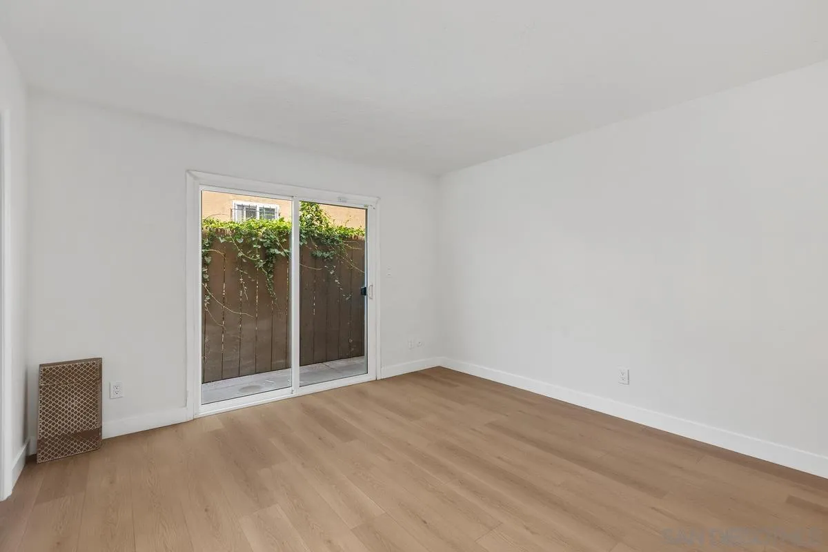 https://cdn.realtyfeed.com/cdn/127/250036536/ee2bbfccc2fb05202c3d0e106e8ecf4e.webp