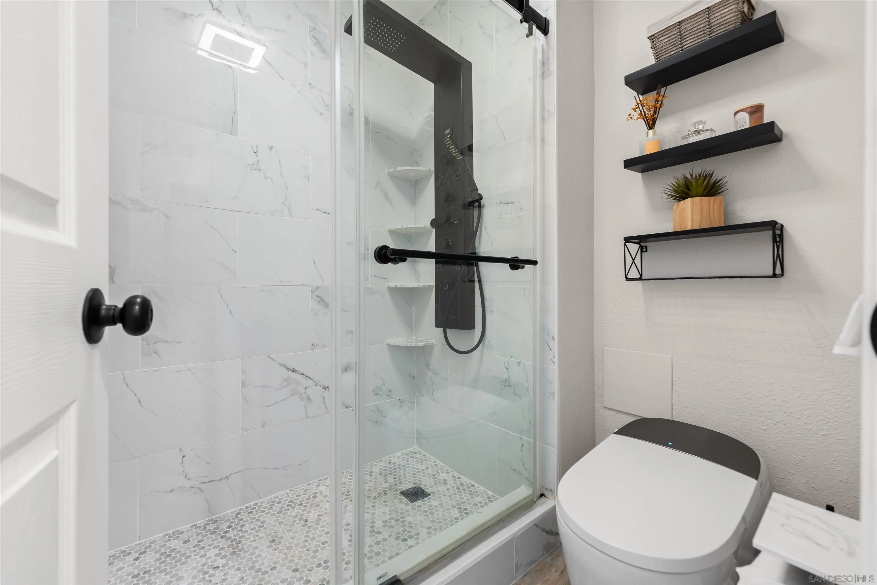 https://cdn.realtyfeed.com/cdn/127/250036538/2ae044c33717e4d6c63966e993b12c28.webp
