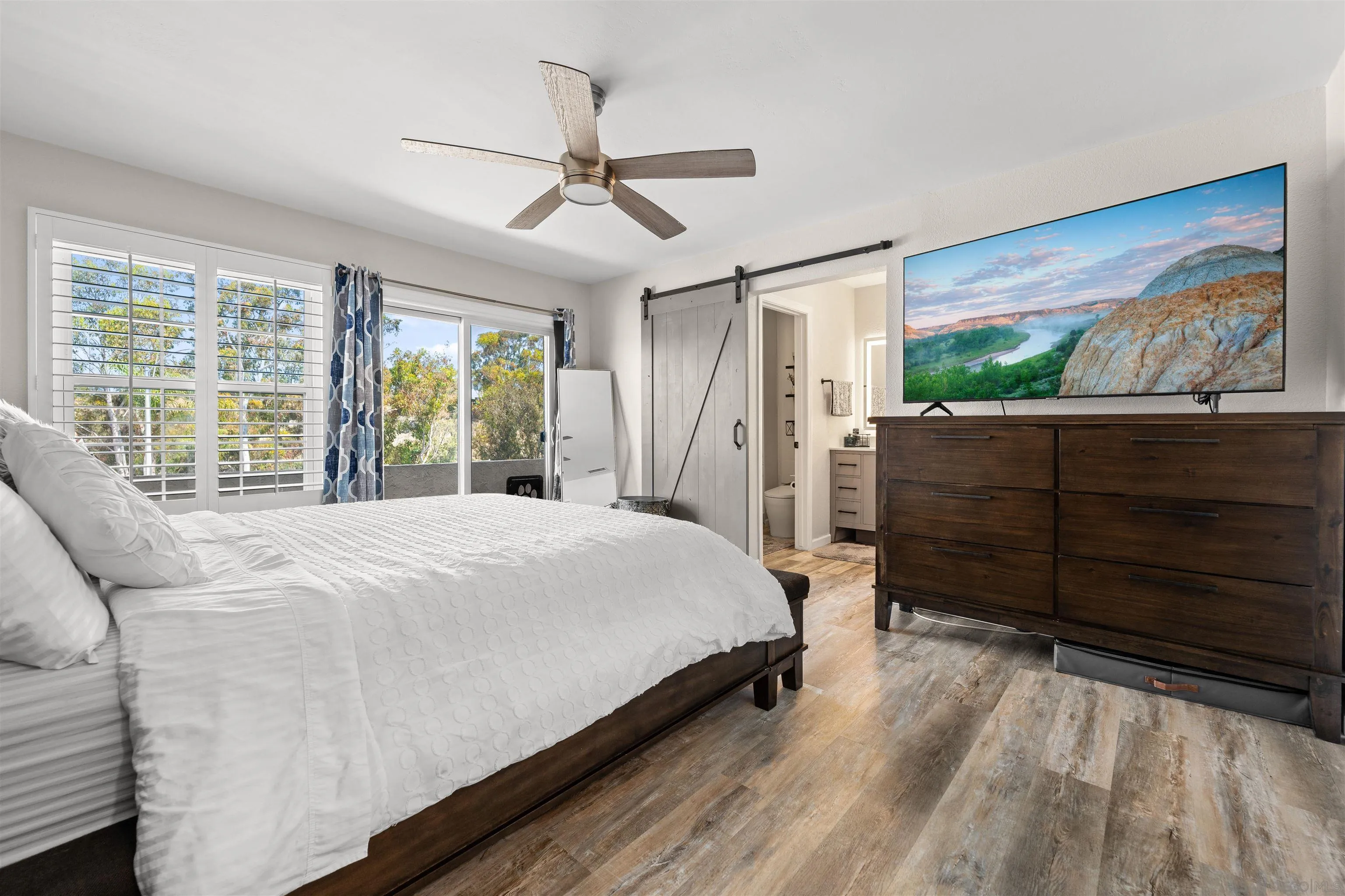 https://cdn.realtyfeed.com/cdn/127/250036538/90dcfc2ec58a49992d4f95e5939f33b3.webp
