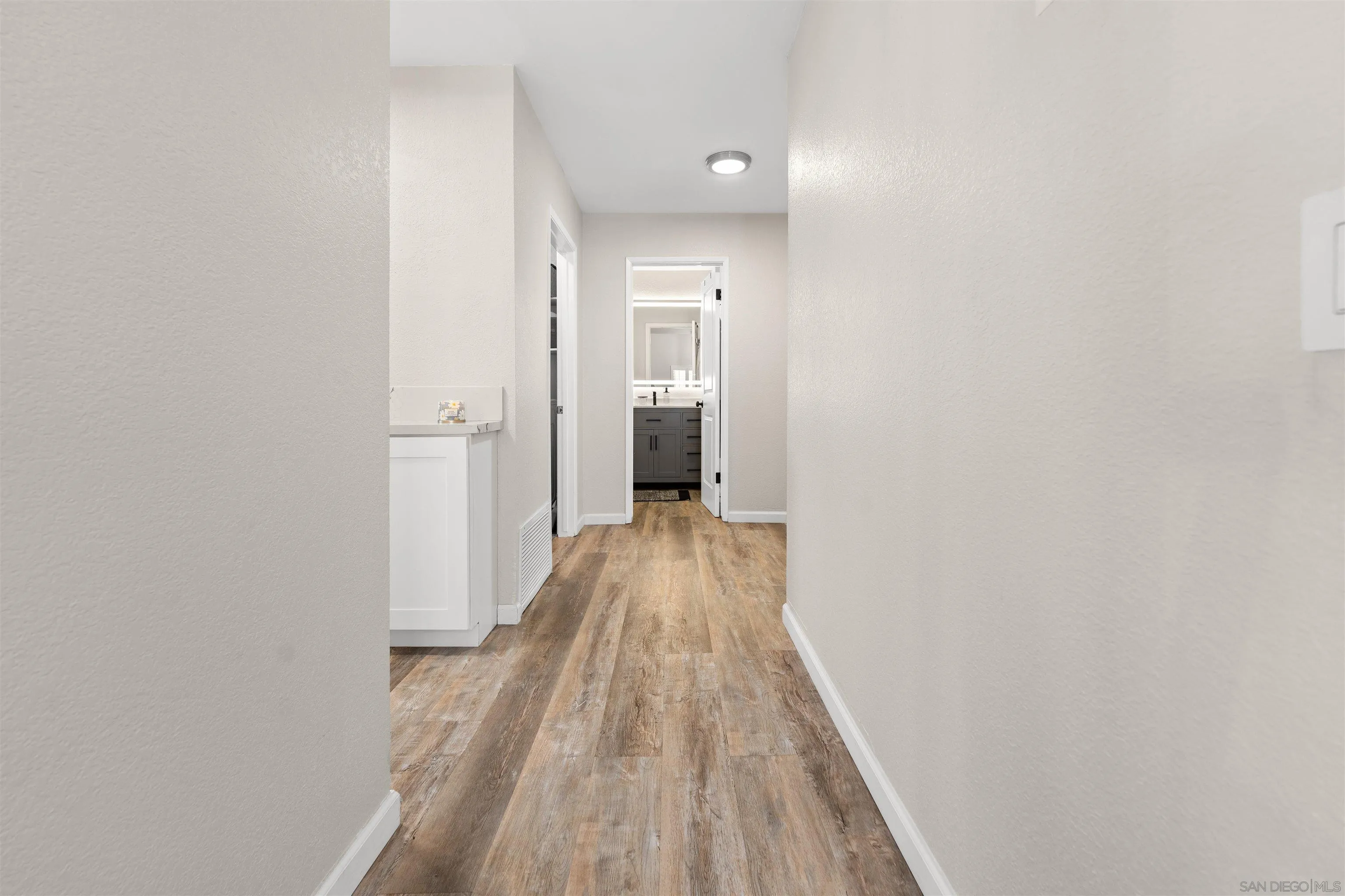 https://cdn.realtyfeed.com/cdn/127/250036538/91fcdab7fe8e8aae403d233d5763b32b.webp