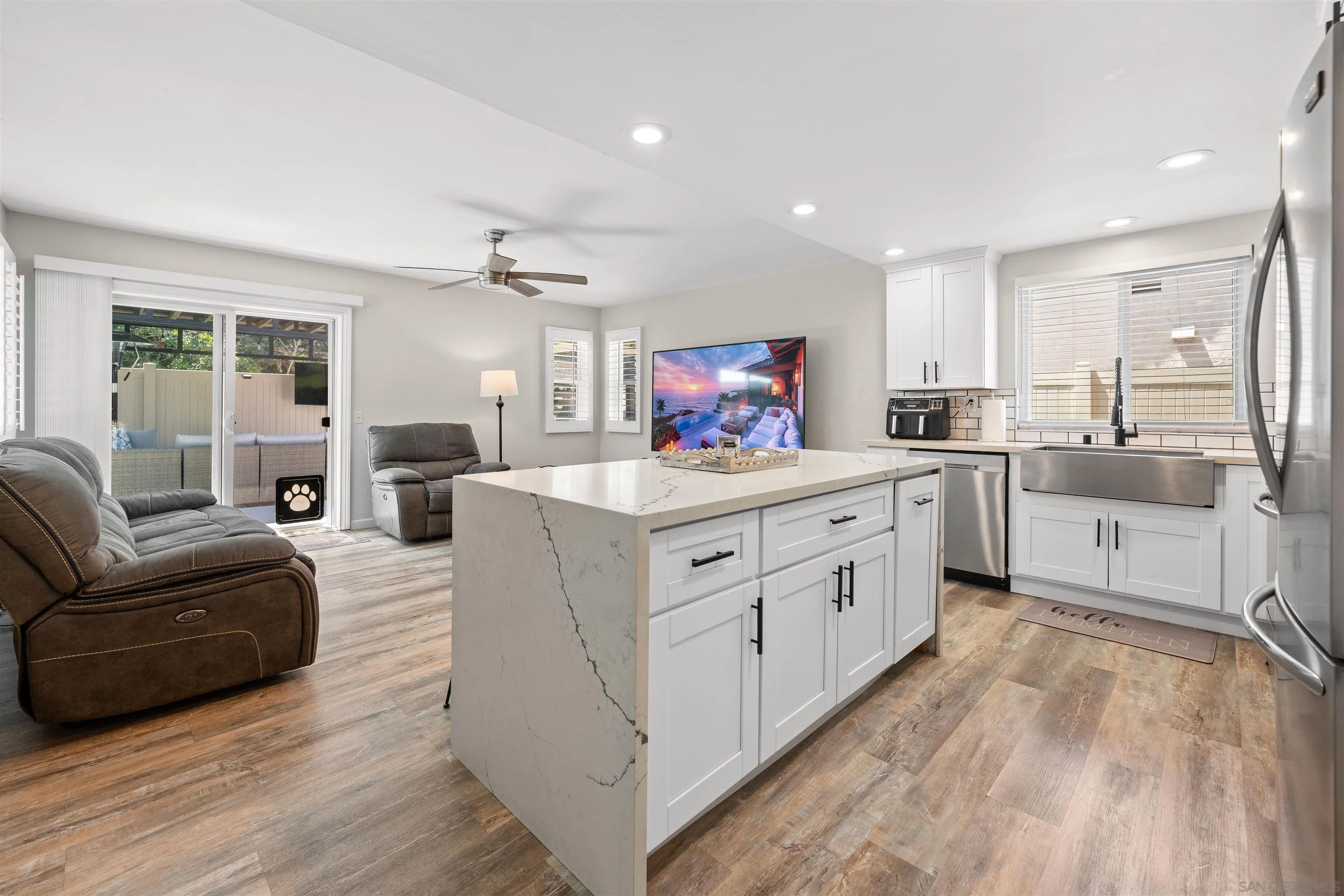 https://cdn.realtyfeed.com/cdn/127/250036538/94ca4e6a02764ac833ca16b5dc81ccb6.webp