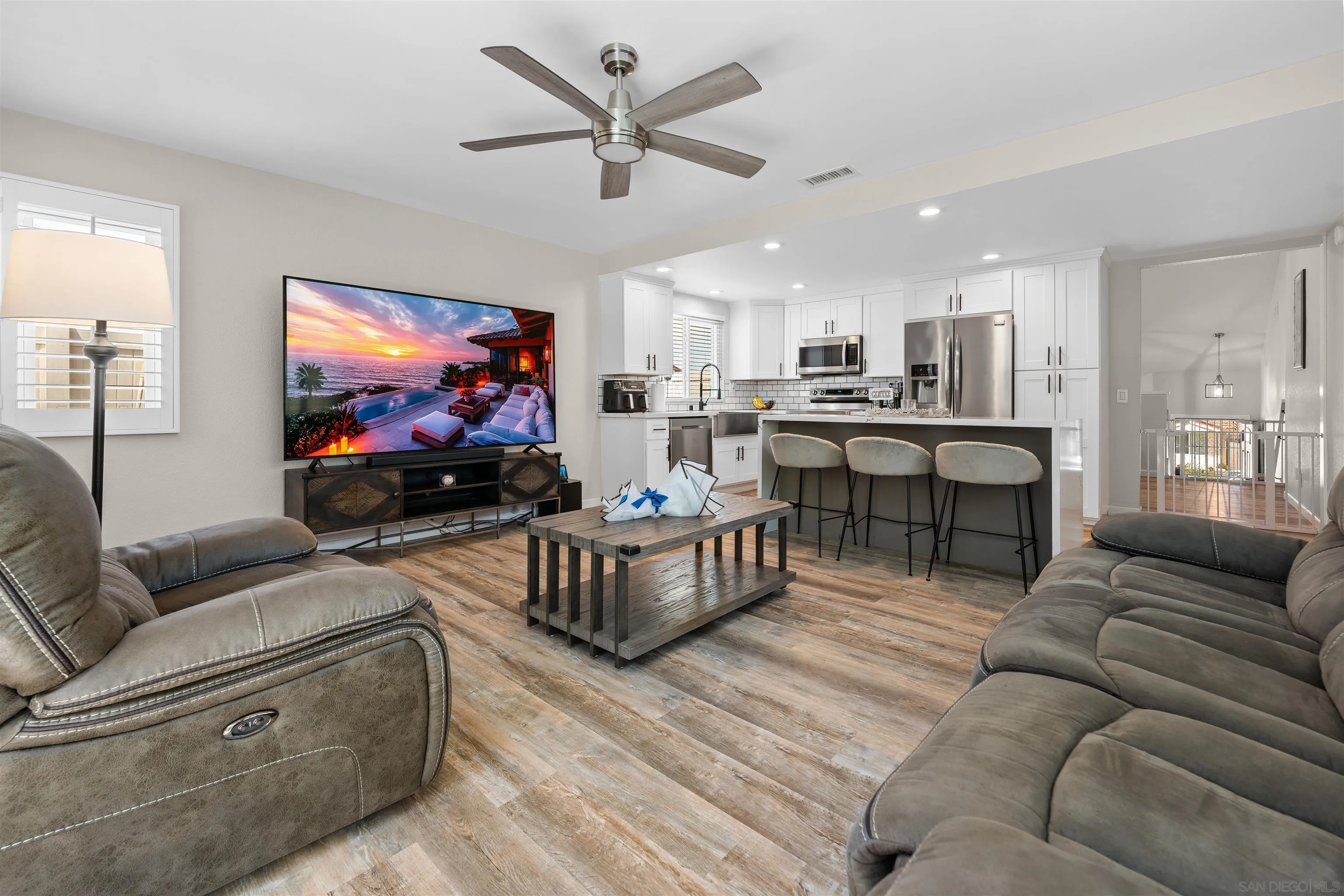 Browse active condo listings in RANCHO DEL REY