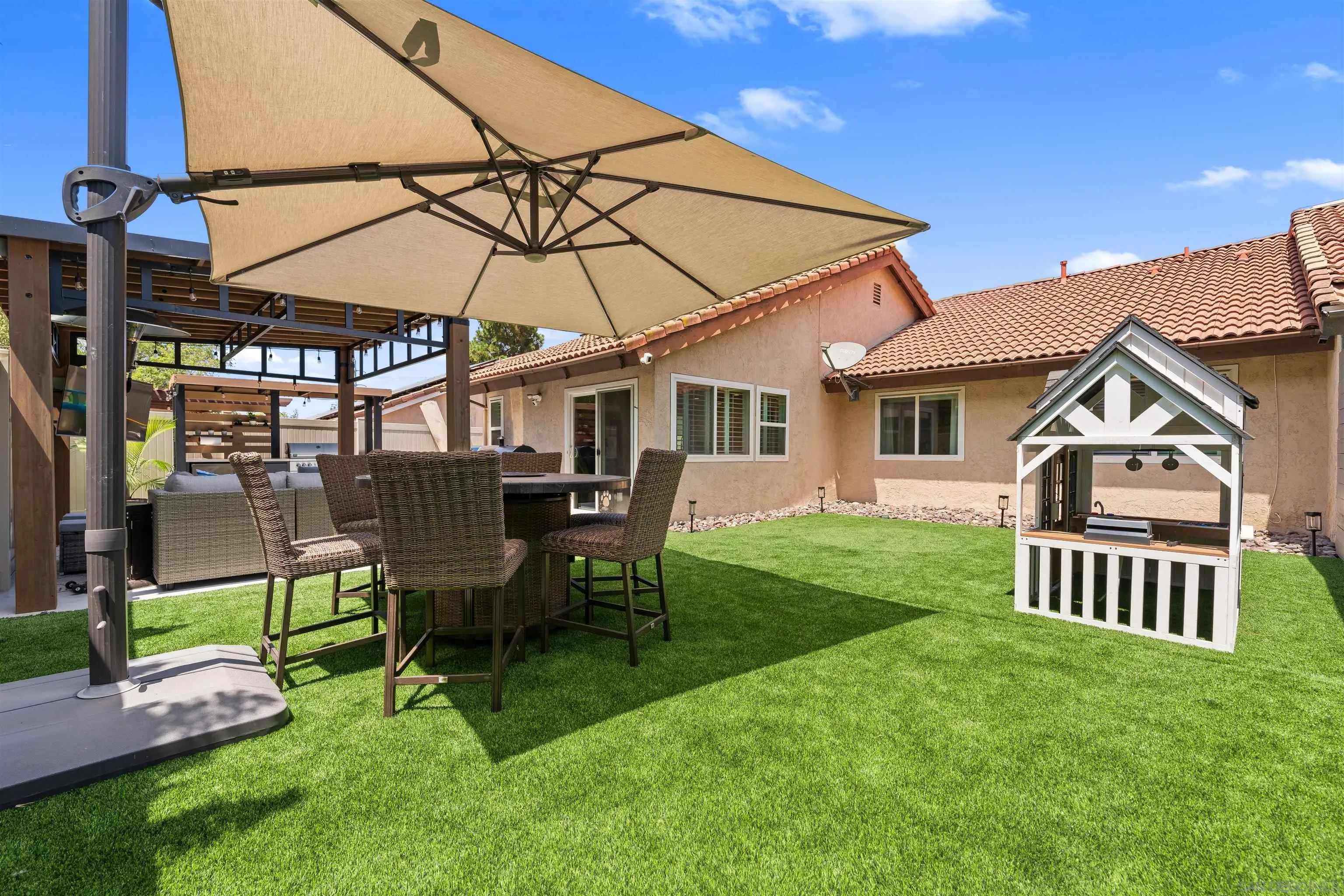 https://cdn.realtyfeed.com/cdn/127/250036538/d5c668c6ca6d76b18cbdb00ec1d7dd5c.webp