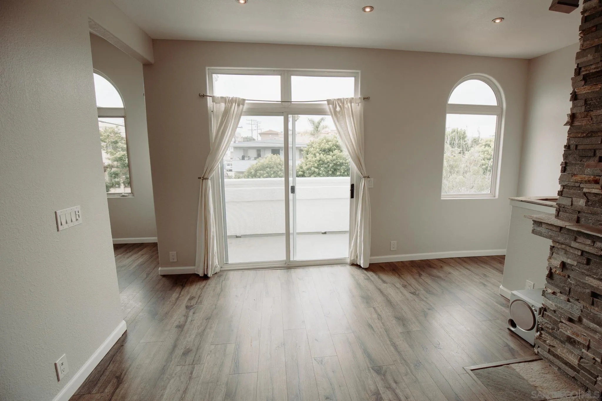 https://cdn.realtyfeed.com/cdn/127/250036539/b0c7bfd8943d30e30b21b6aefbd4988d.webp