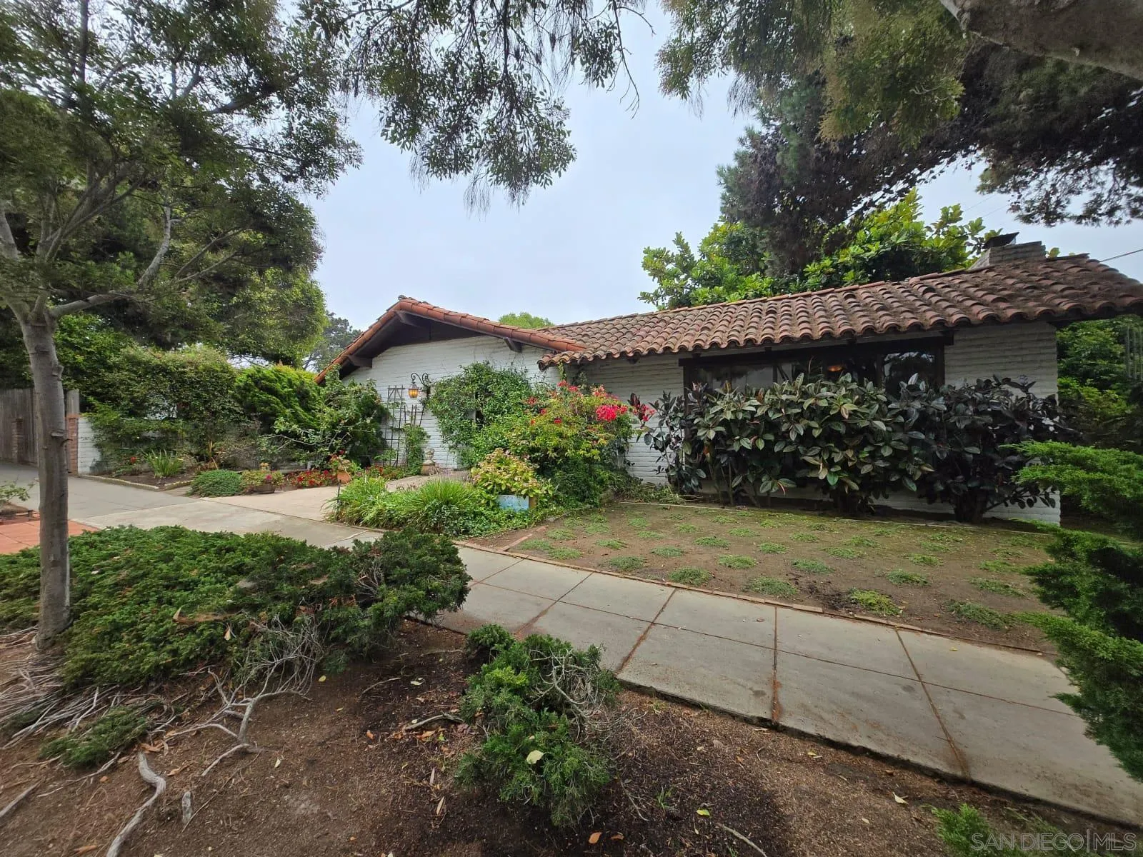 La Jolla, CA 92037