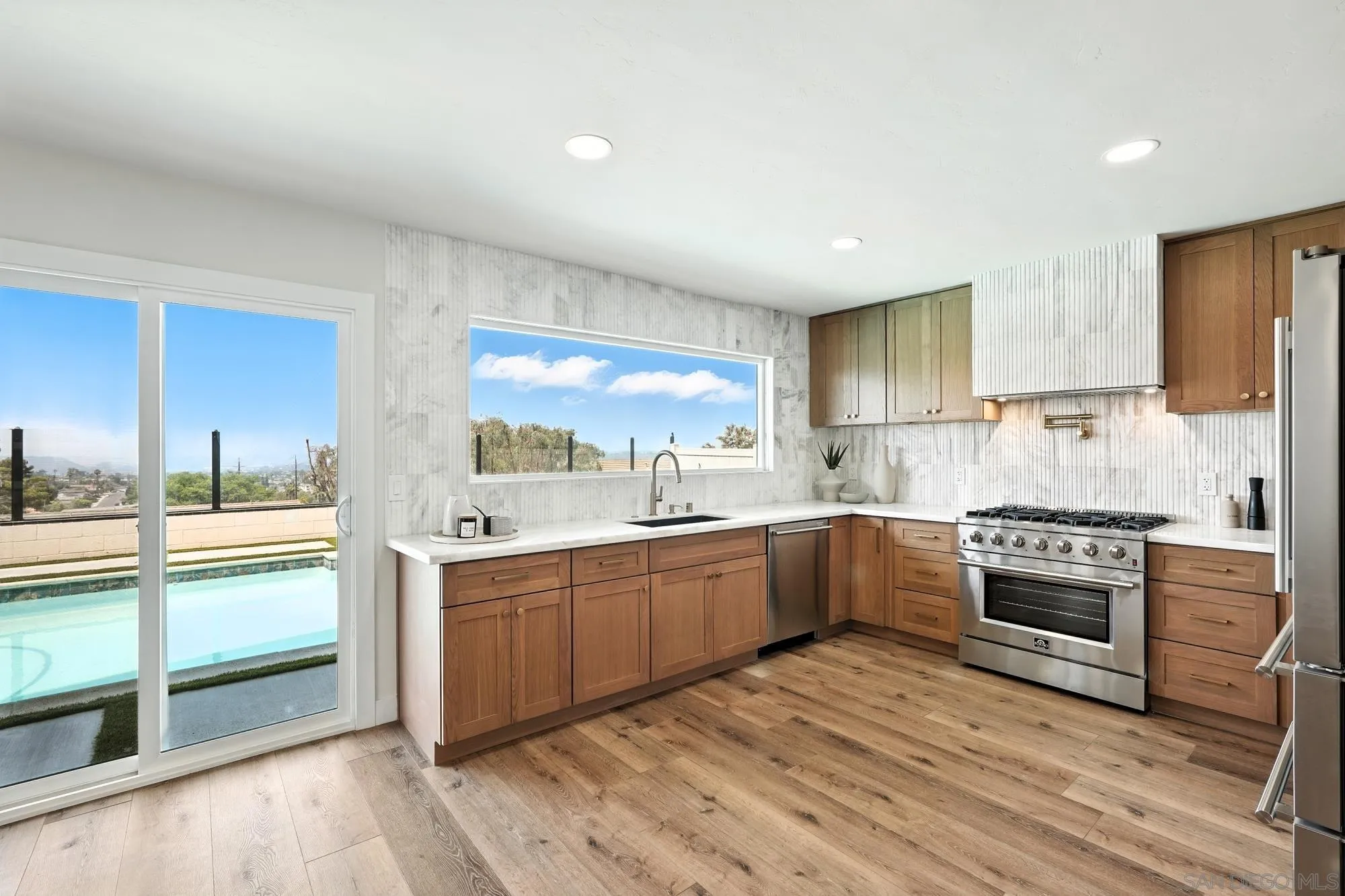 https://cdn.realtyfeed.com/cdn/127/250036545/13cabac08e5a739f394d1ce9c2a0d0f3.webp