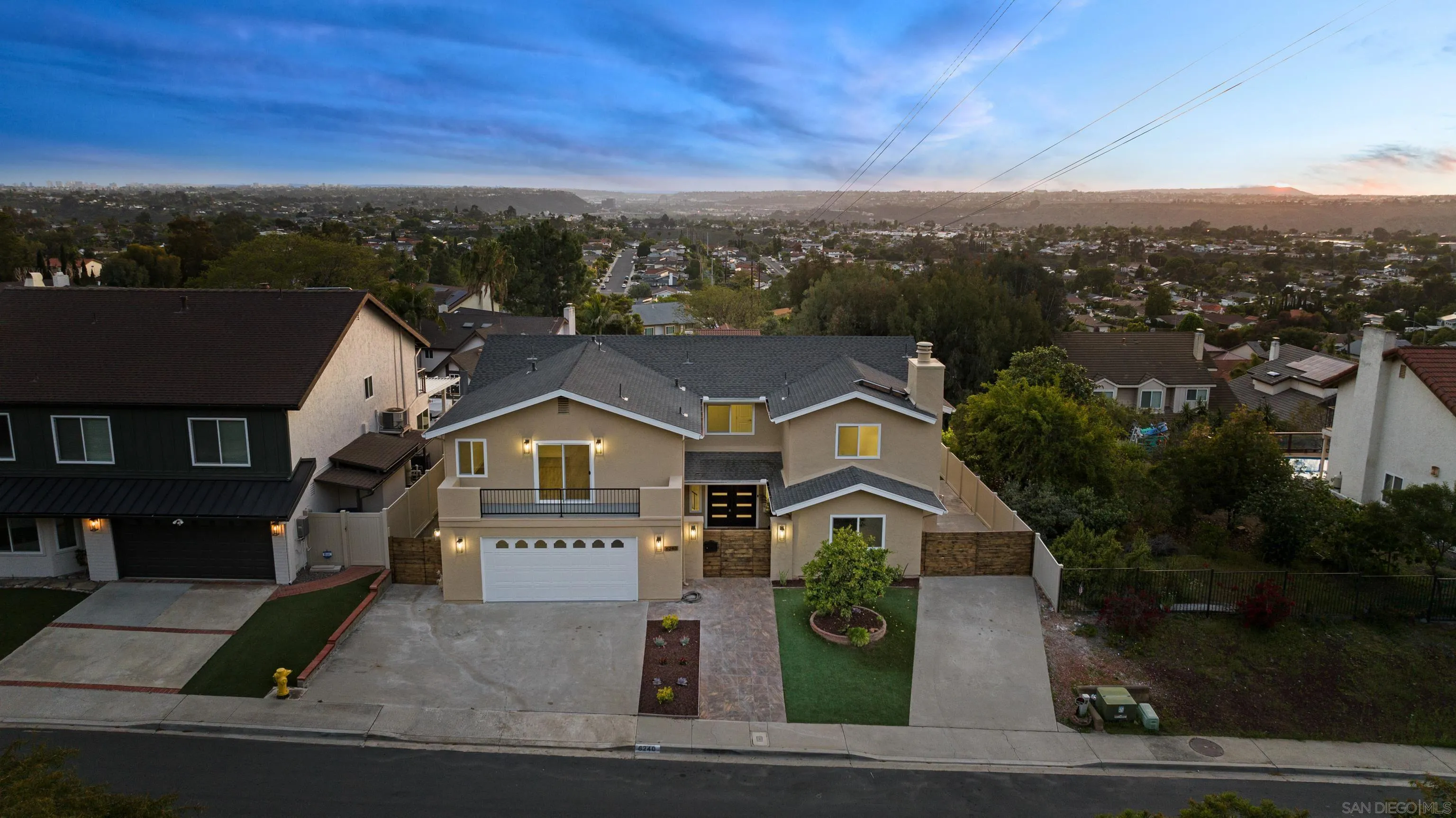 https://cdn.realtyfeed.com/cdn/127/250036545/adb7a98defbbfb5501533cdbbd4f730f.webp