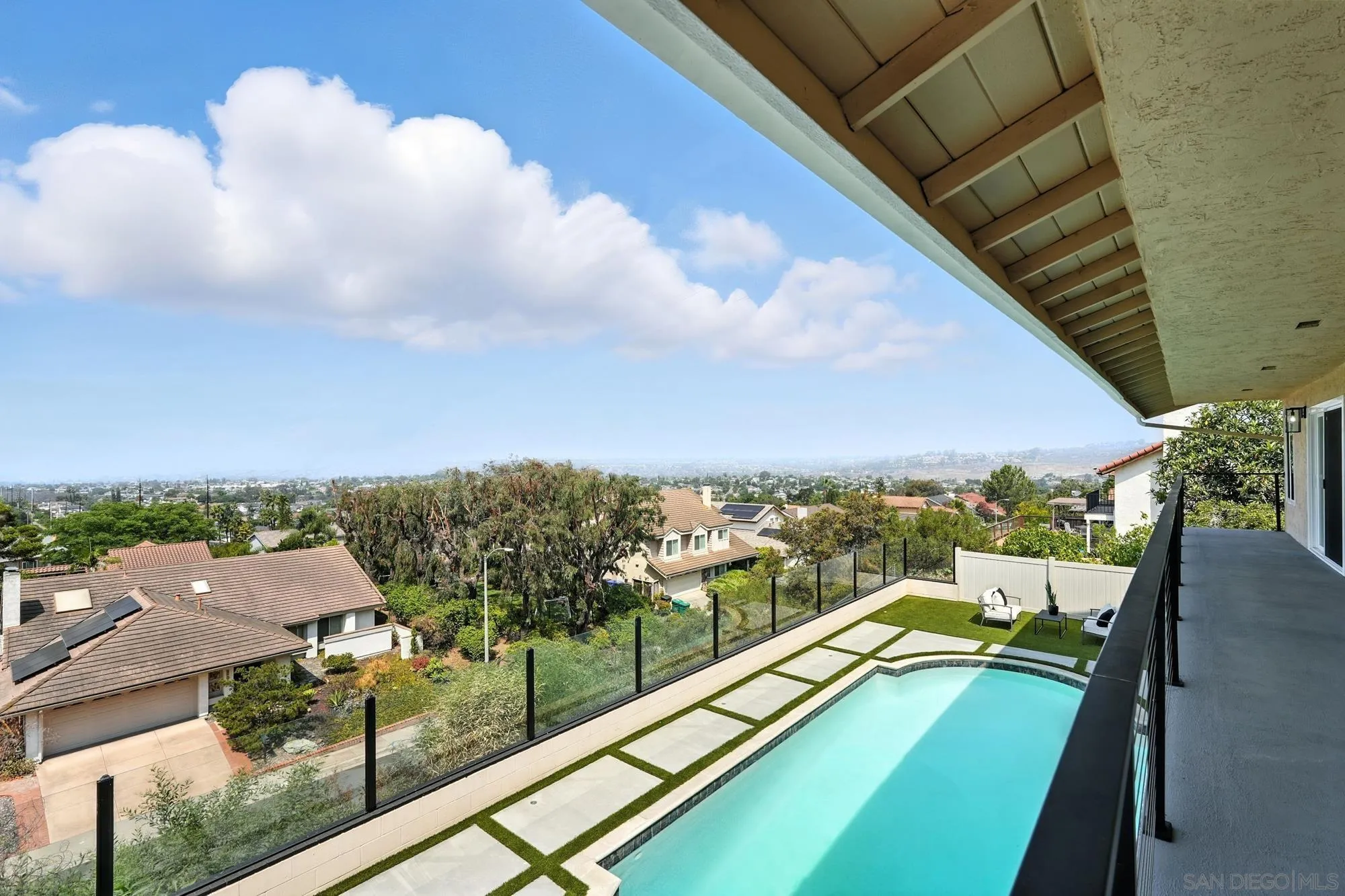 https://cdn.realtyfeed.com/cdn/127/250036545/f429ff21bee2c6436b827016b7c040b7.webp