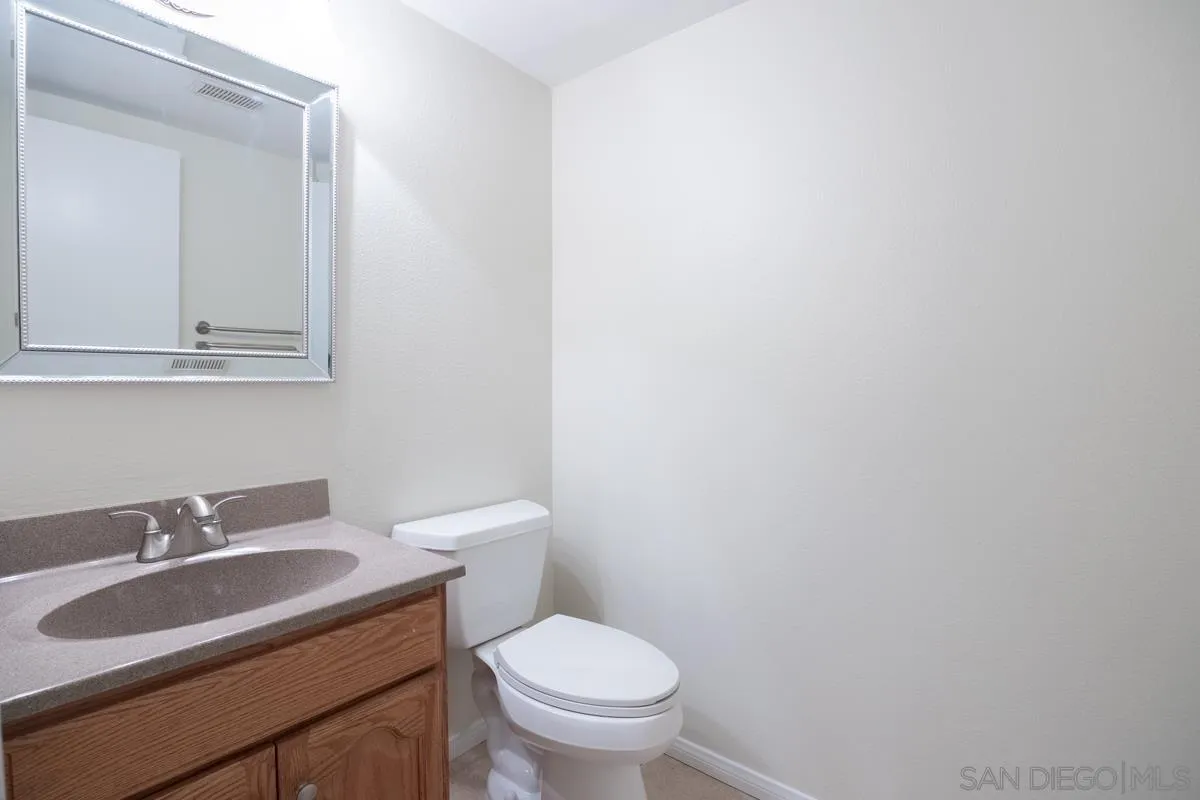 https://cdn.realtyfeed.com/cdn/127/250036547/352a7a18ccf1fd54a457680ad0076539.webp