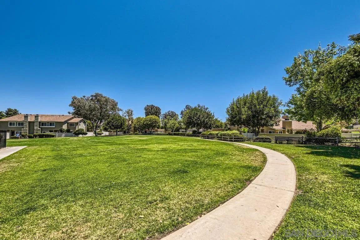 https://cdn.realtyfeed.com/cdn/127/250036547/5455cc089e1956382b234228682a37f4.webp