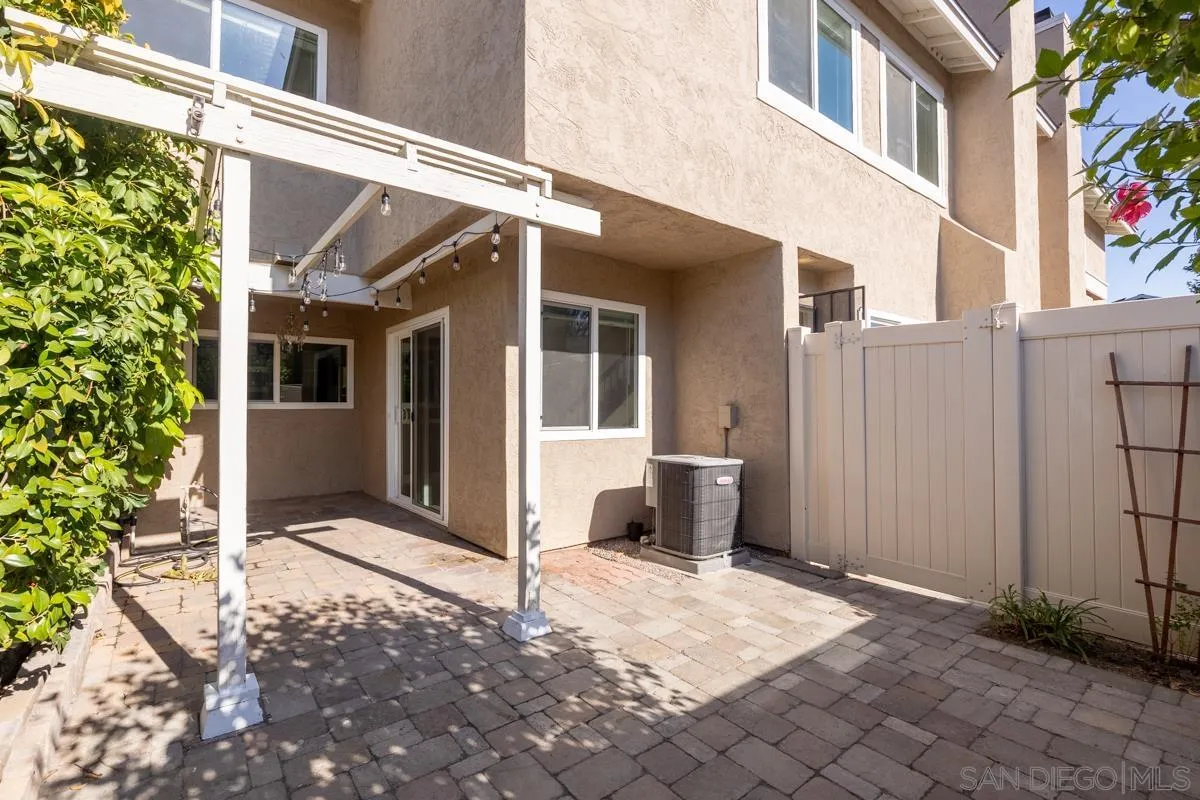 https://cdn.realtyfeed.com/cdn/127/250036547/9e50b1fc8c770899385fefe72bd1996b.webp