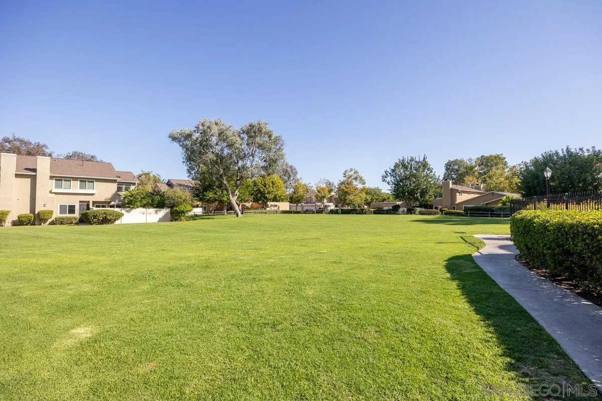 https://cdn.realtyfeed.com/cdn/127/250036547/b566880708a530a129930b80fcf04b53.webp