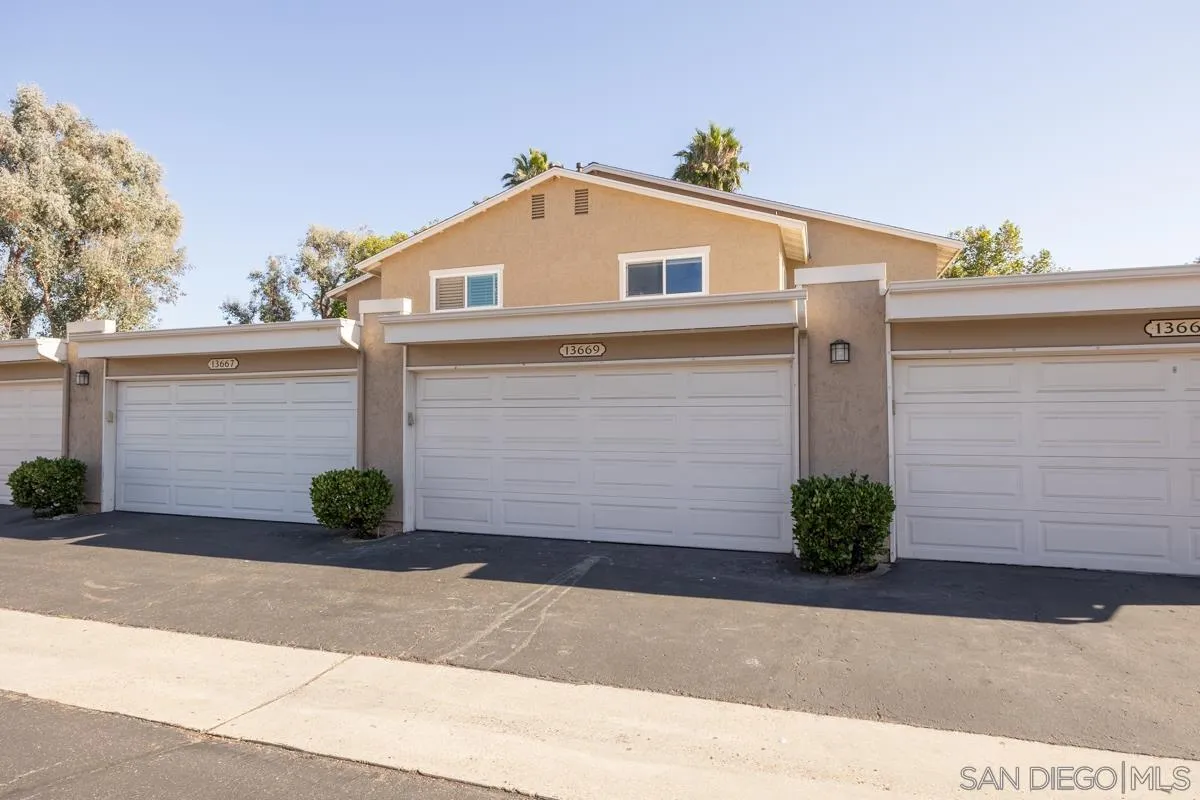 https://cdn.realtyfeed.com/cdn/127/250036547/c5495e84a63f770b3db40a51c0609109.webp
