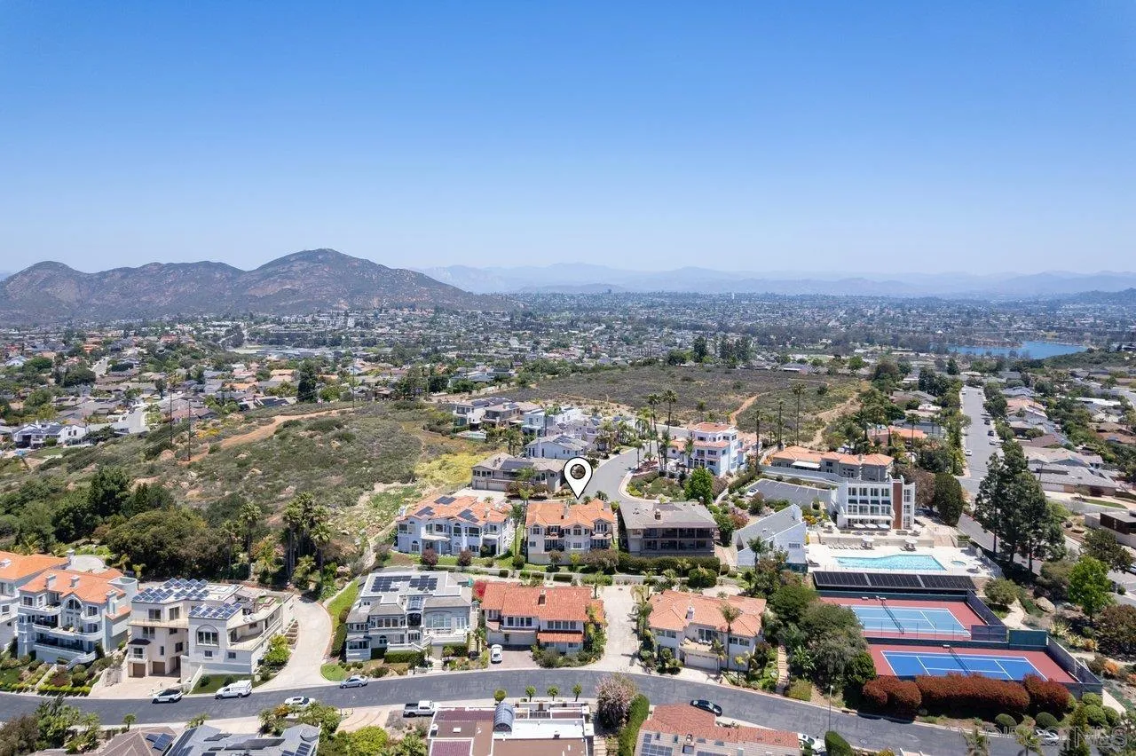 https://cdn.realtyfeed.com/cdn/127/250036548/2d06b44b1b11b05b70329439a4678b42.webp