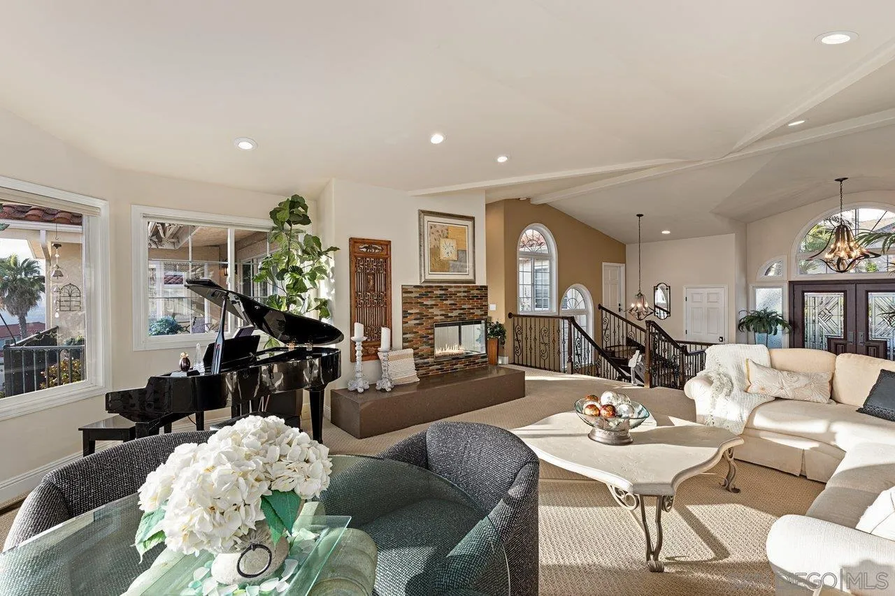https://cdn.realtyfeed.com/cdn/127/250036548/962eff9f889f4f9477e42bea57095db5.webp