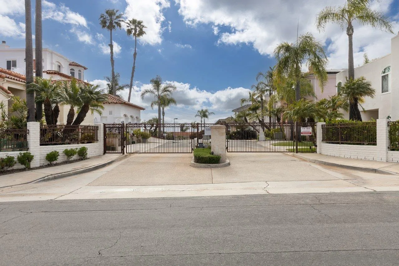 https://cdn.realtyfeed.com/cdn/127/250036548/a0911141935c2c441867a503c76c2135.webp