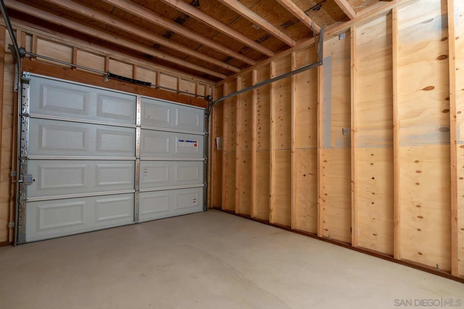 https://cdn.realtyfeed.com/cdn/127/250036549/3f3aaf634da7aa38a843bc218ad677f9.webp