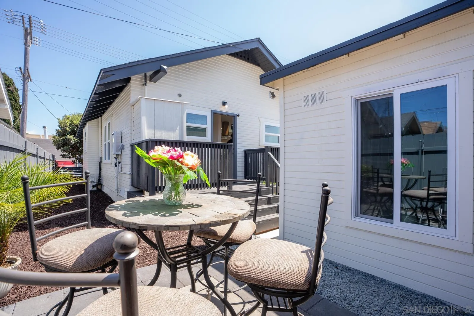 https://cdn.realtyfeed.com/cdn/127/250036549/95b20f85d894eb8c6efababc1ccec406.webp