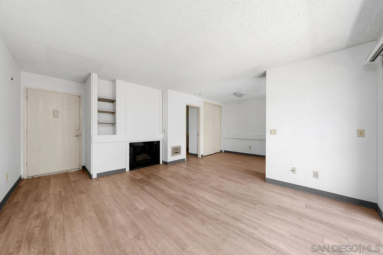 https://cdn.realtyfeed.com/cdn/127/250036554/0f18ae226a9d12b1117b117d9ca6a225.webp