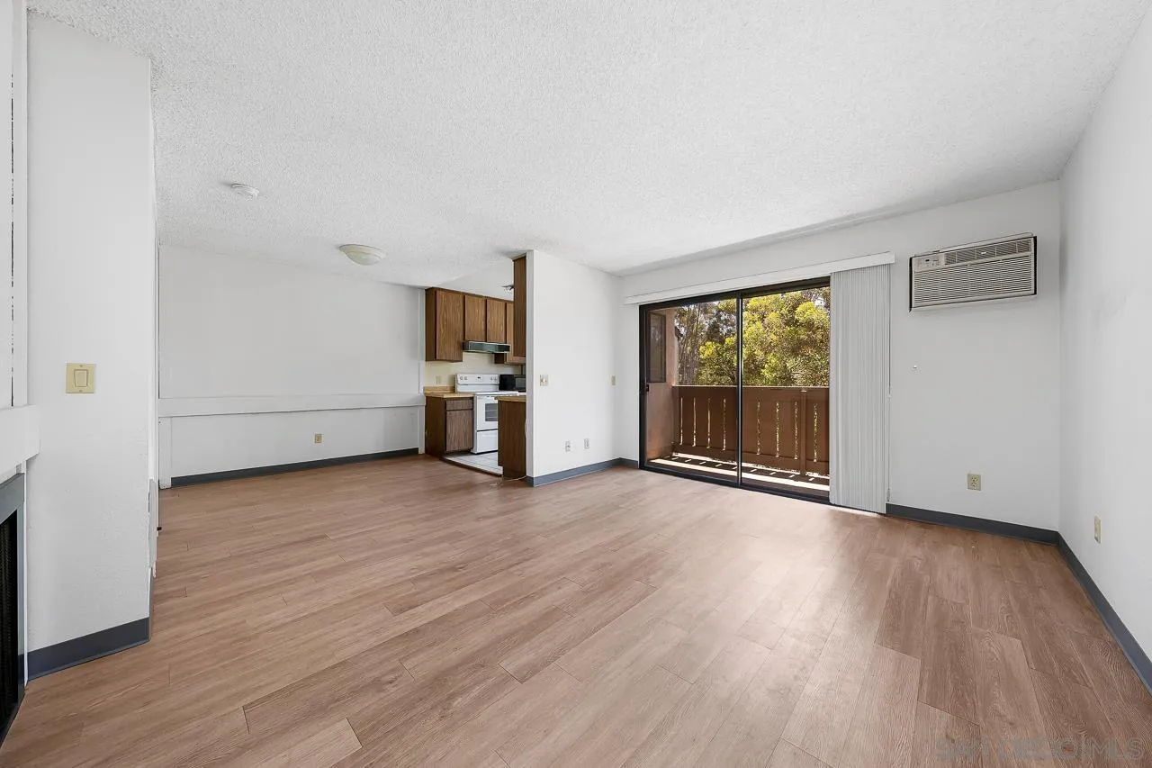https://cdn.realtyfeed.com/cdn/127/250036554/6dbb681a87b569bbd5db36c7d6143423.webp