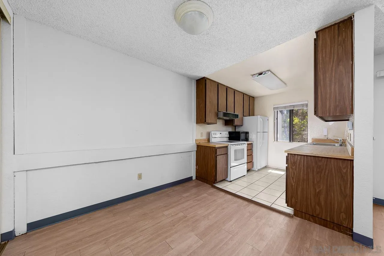 https://cdn.realtyfeed.com/cdn/127/250036554/b5f62d99448e33e348f42eb2650c0c39.webp