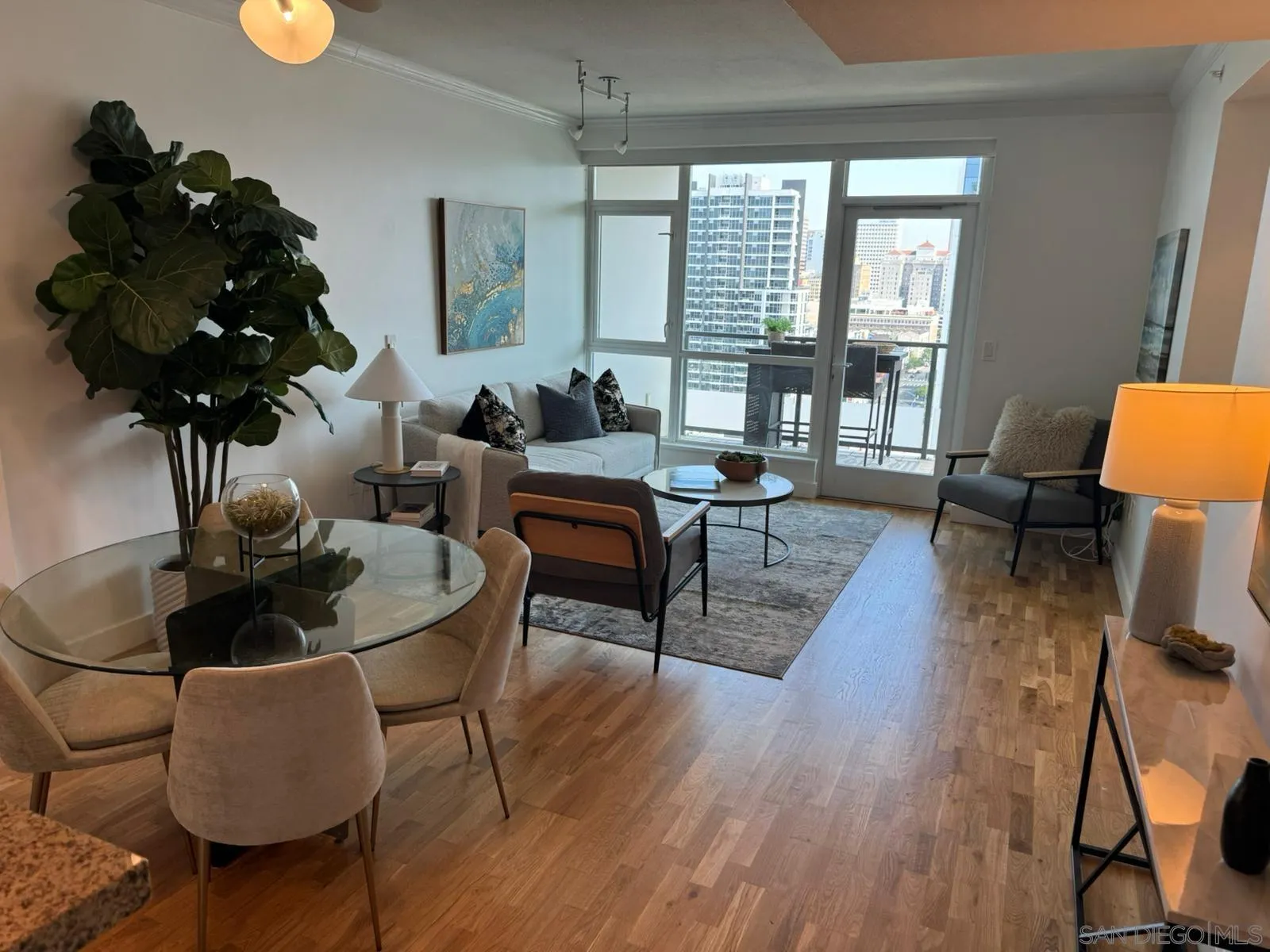 Photo #2: 250036555 Listing 