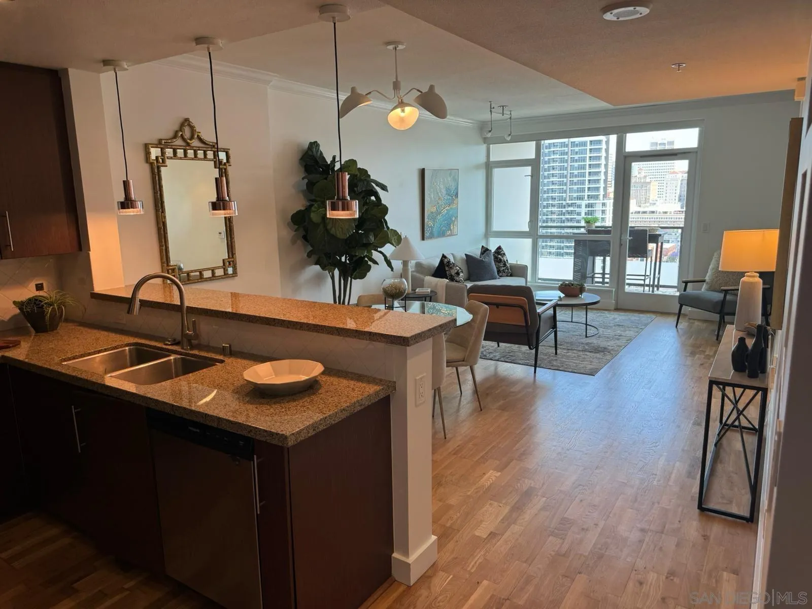 Photo #3: 250036555 Listing 