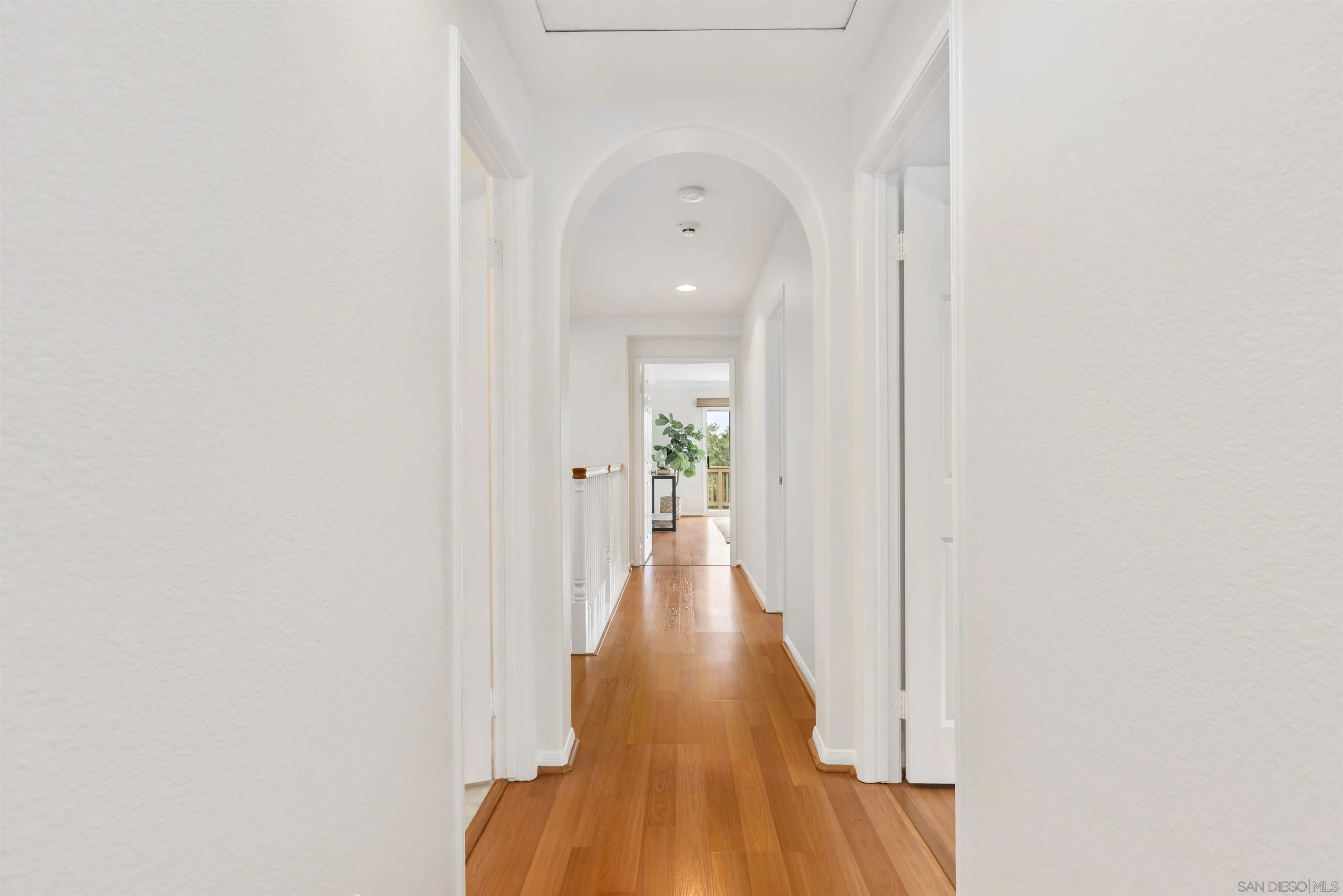 https://cdn.realtyfeed.com/cdn/127/250036558/16b34f8fffb436c4b492d2817827345a.webp