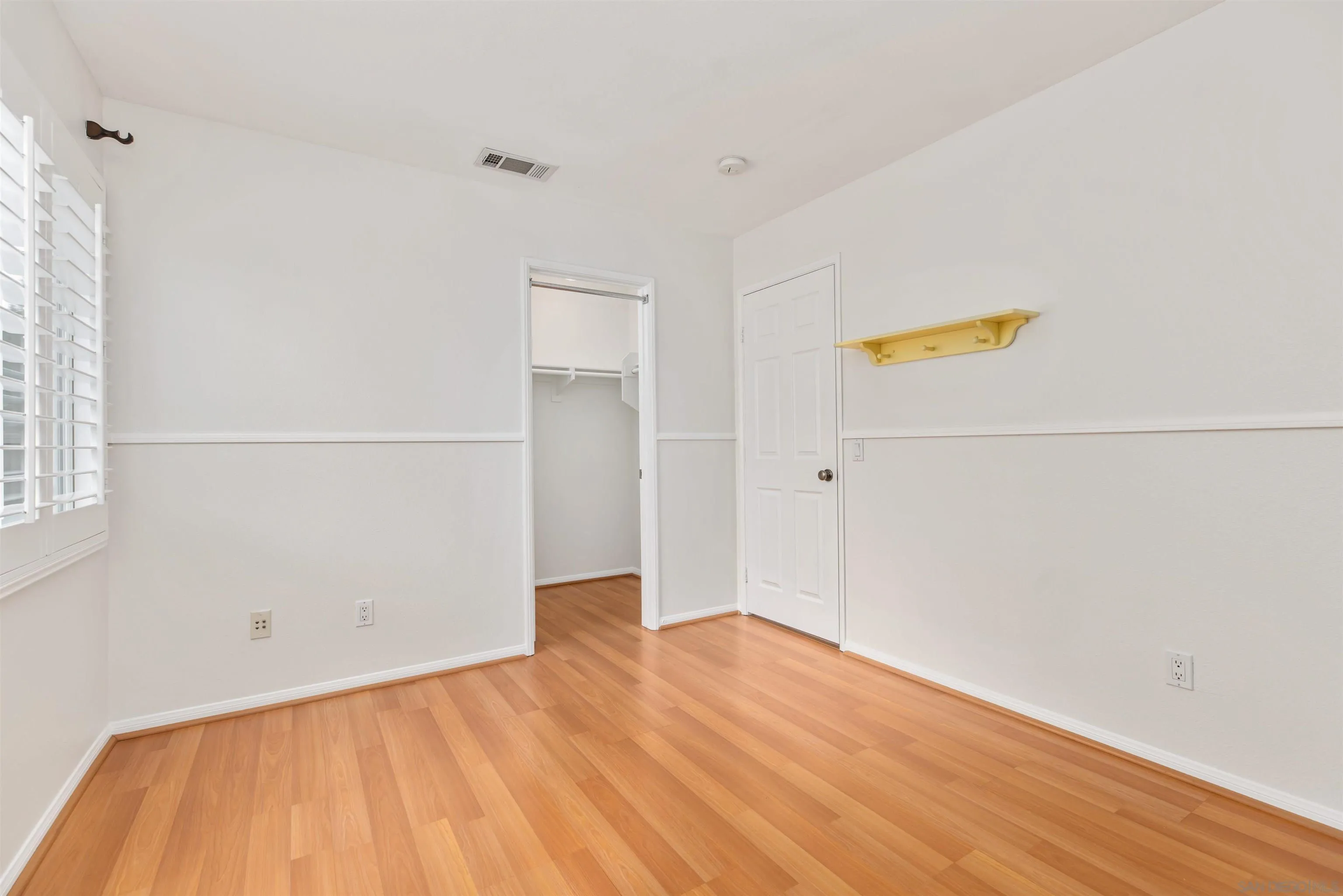 https://cdn.realtyfeed.com/cdn/127/250036558/2285b626ef9166905c57854ab5a765bb.webp