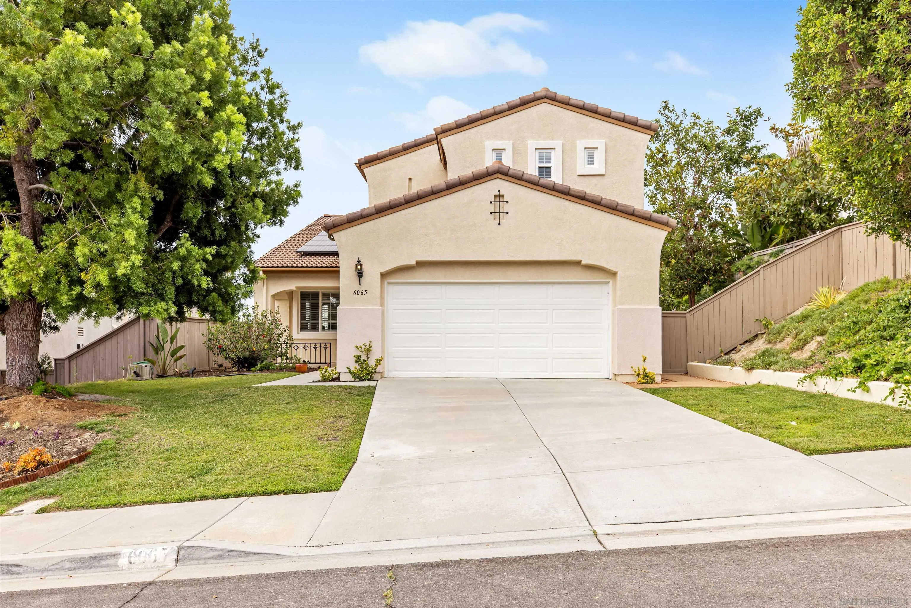 https://cdn.realtyfeed.com/cdn/127/250036558/b089d4630e1dfe6b8f06fd883b19c63f.webp
