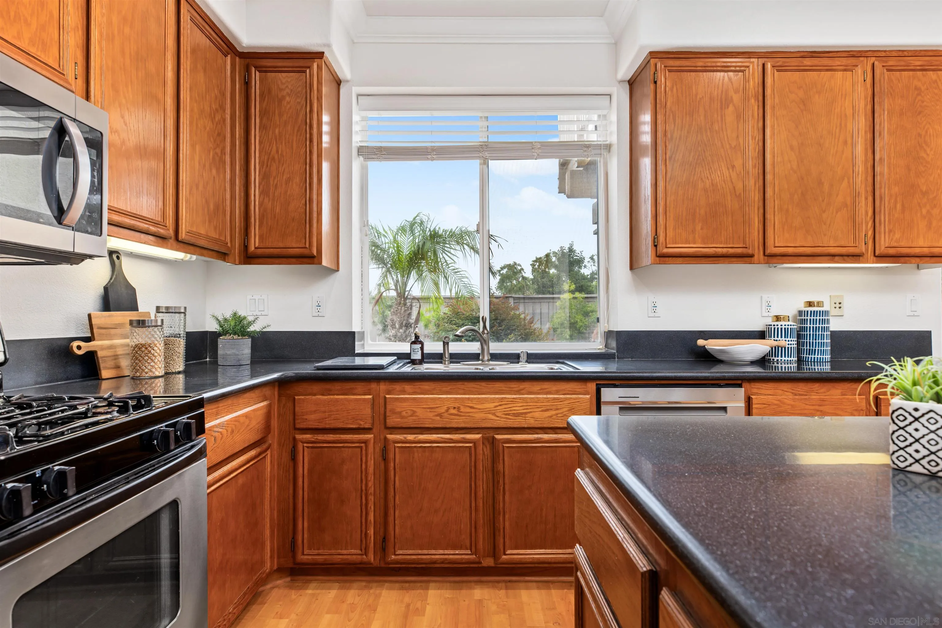 https://cdn.realtyfeed.com/cdn/127/250036558/e80adac2a83b6c237fc459675b168d7b.webp