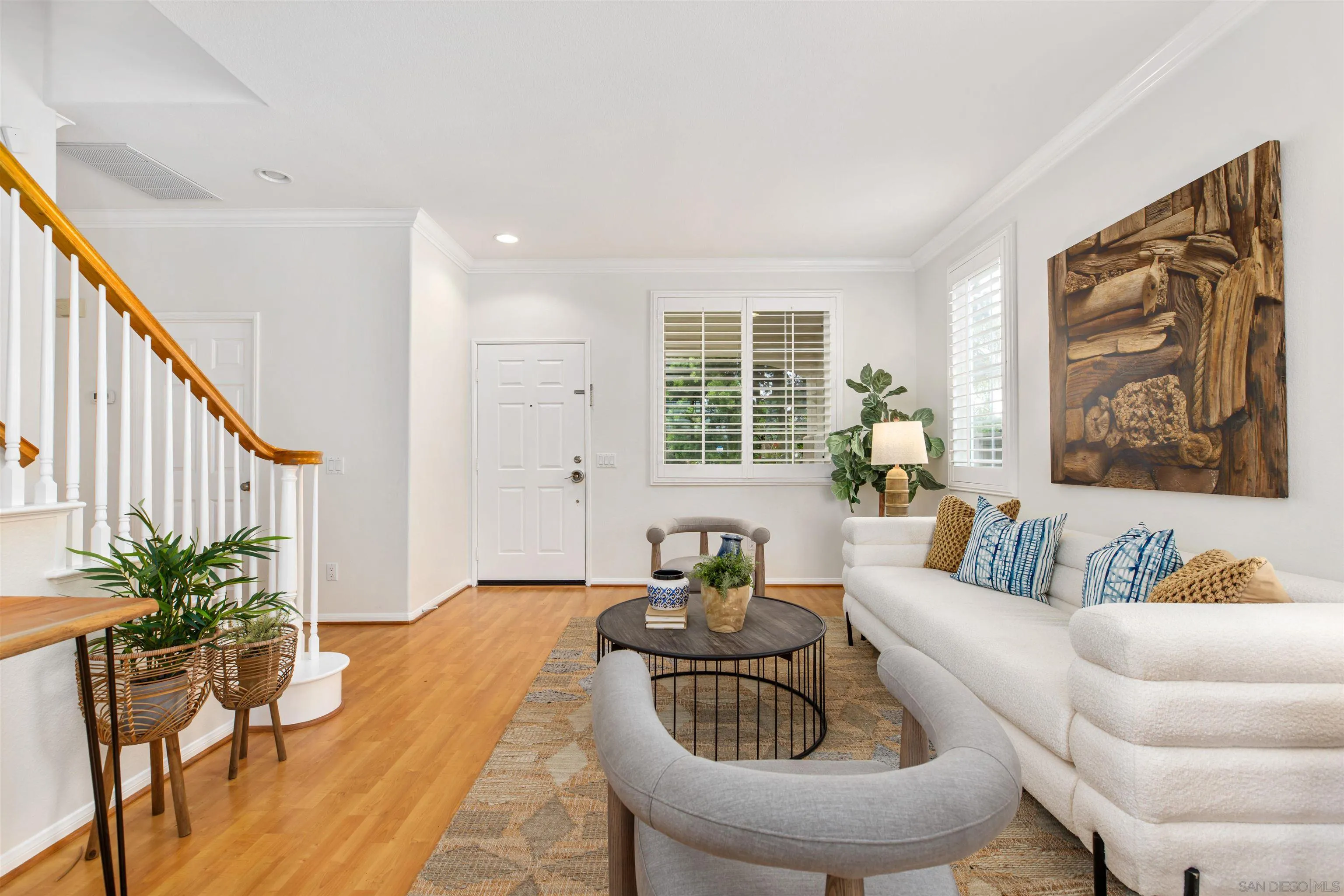 https://cdn.realtyfeed.com/cdn/127/250036558/f7b6e1c381c96730fcf710230c9c17de.webp