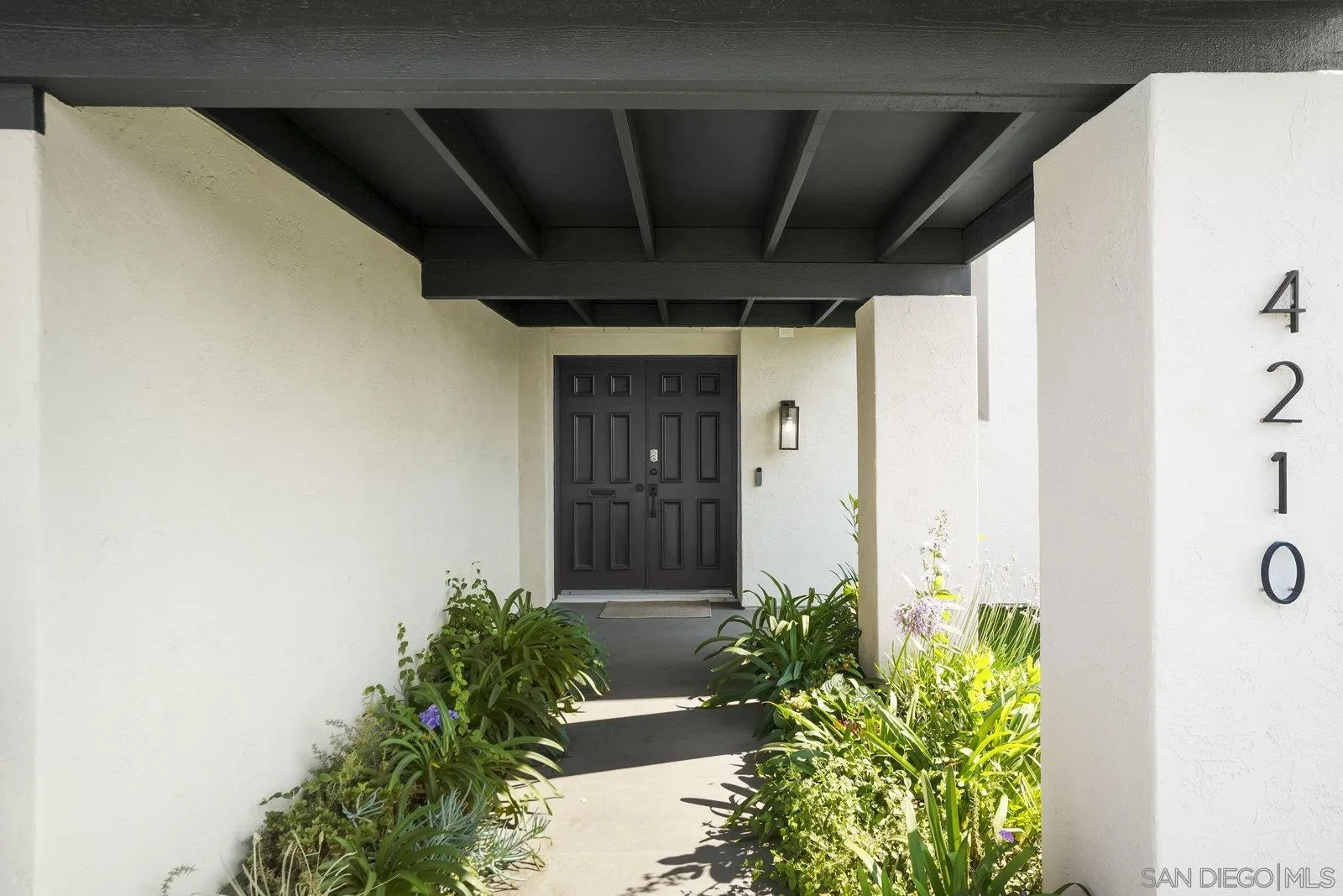 https://cdn.realtyfeed.com/cdn/127/250036559/24a6b5f63945e938214090722dec6f47.webp