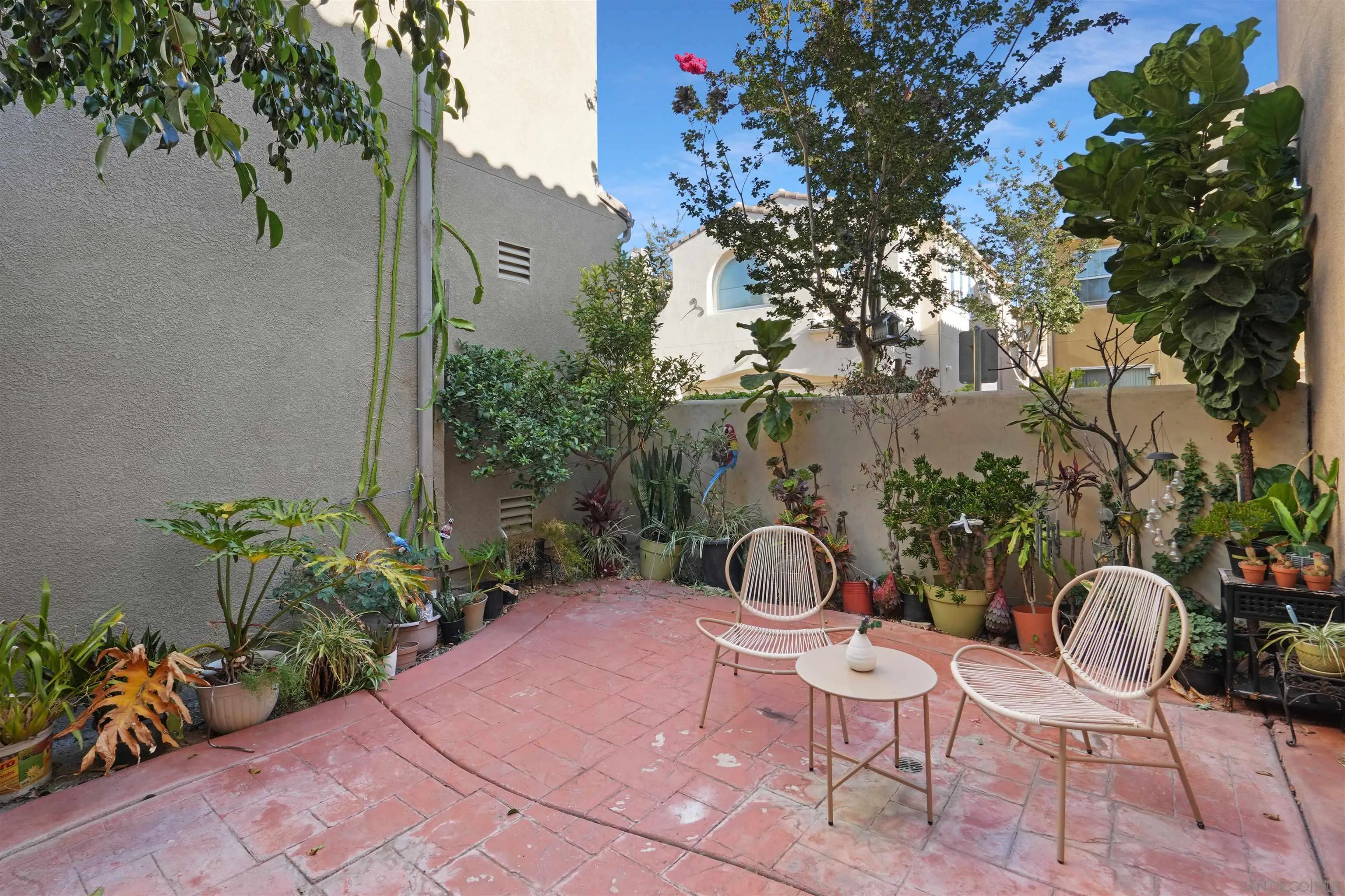 https://cdn.realtyfeed.com/cdn/127/250036561/13a8c48b1f16e8ce93d44f0df155d67b.webp