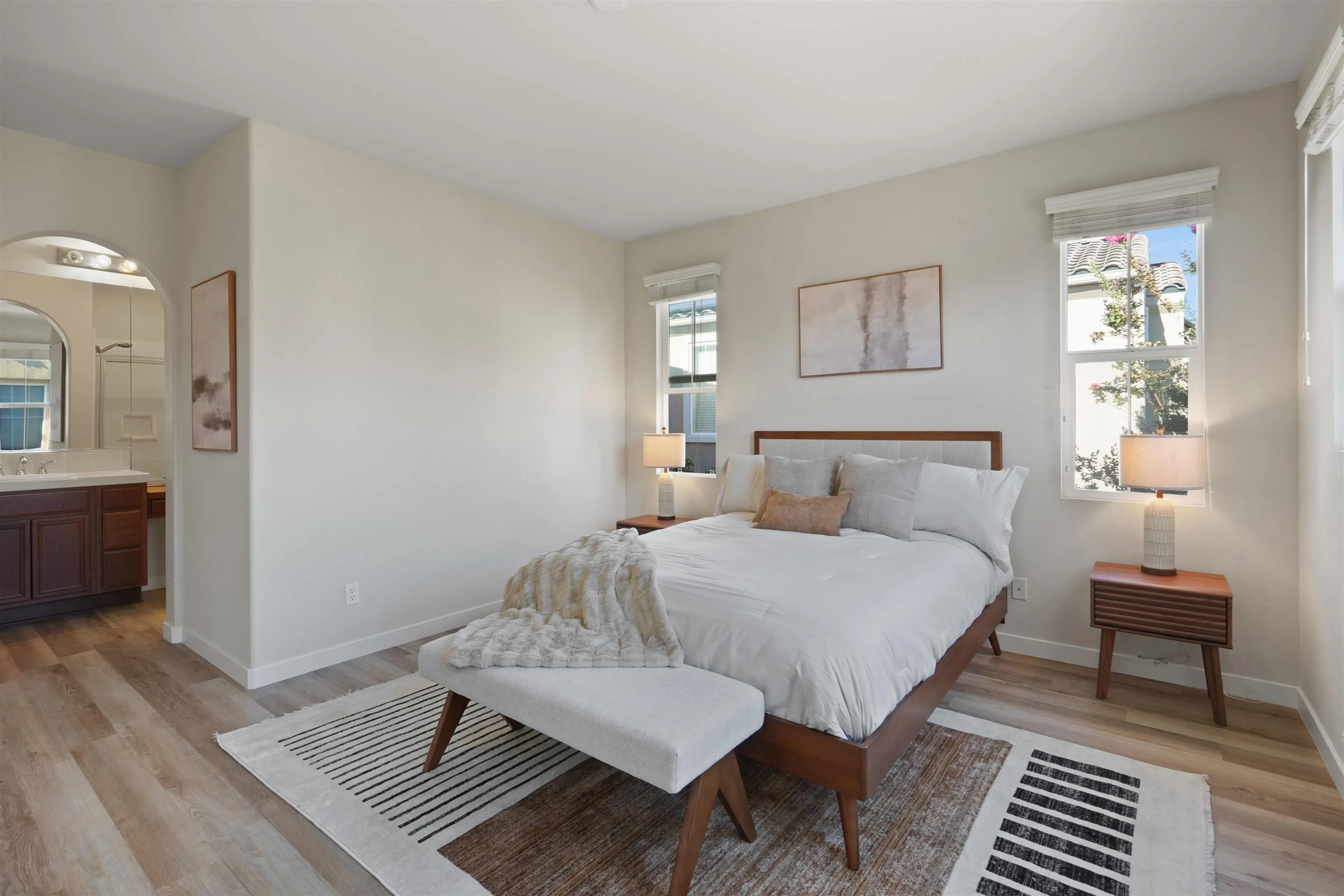 https://cdn.realtyfeed.com/cdn/127/250036561/1c7fe0cb7249b928bd37f2f0e98a2974.webp