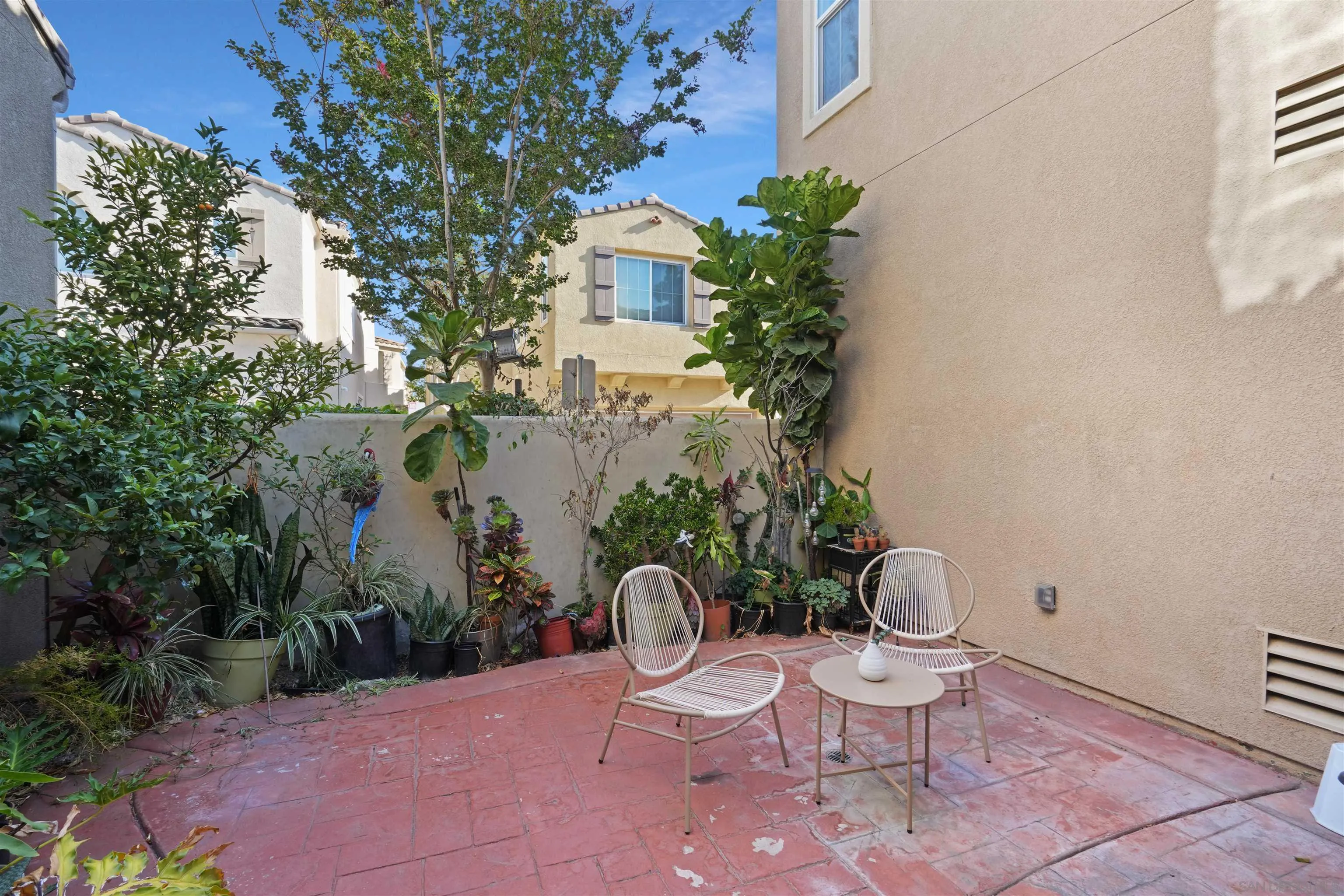 https://cdn.realtyfeed.com/cdn/127/250036561/68423d37e56085329c12337a3085dd99.webp