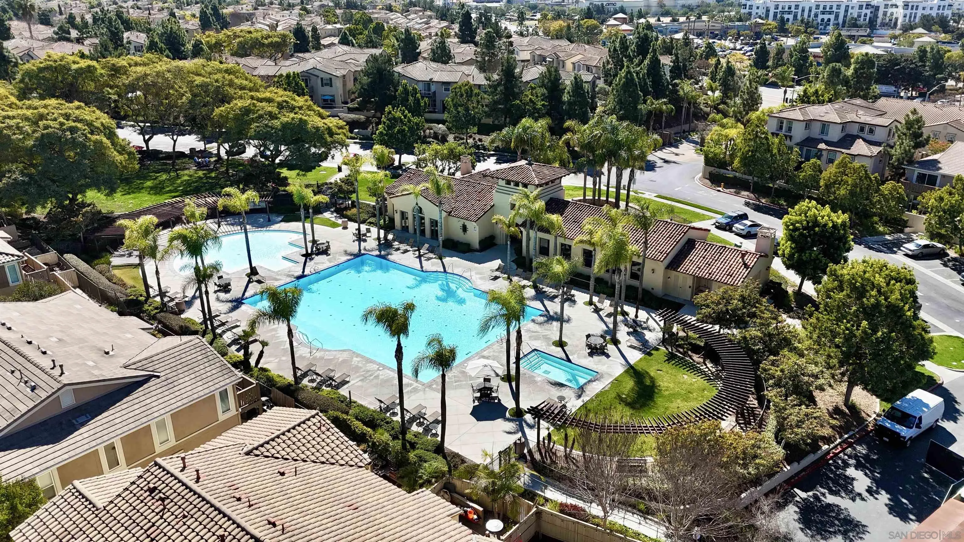 https://cdn.realtyfeed.com/cdn/127/250036561/73b39e059bd73e4aa241c37117511355.webp