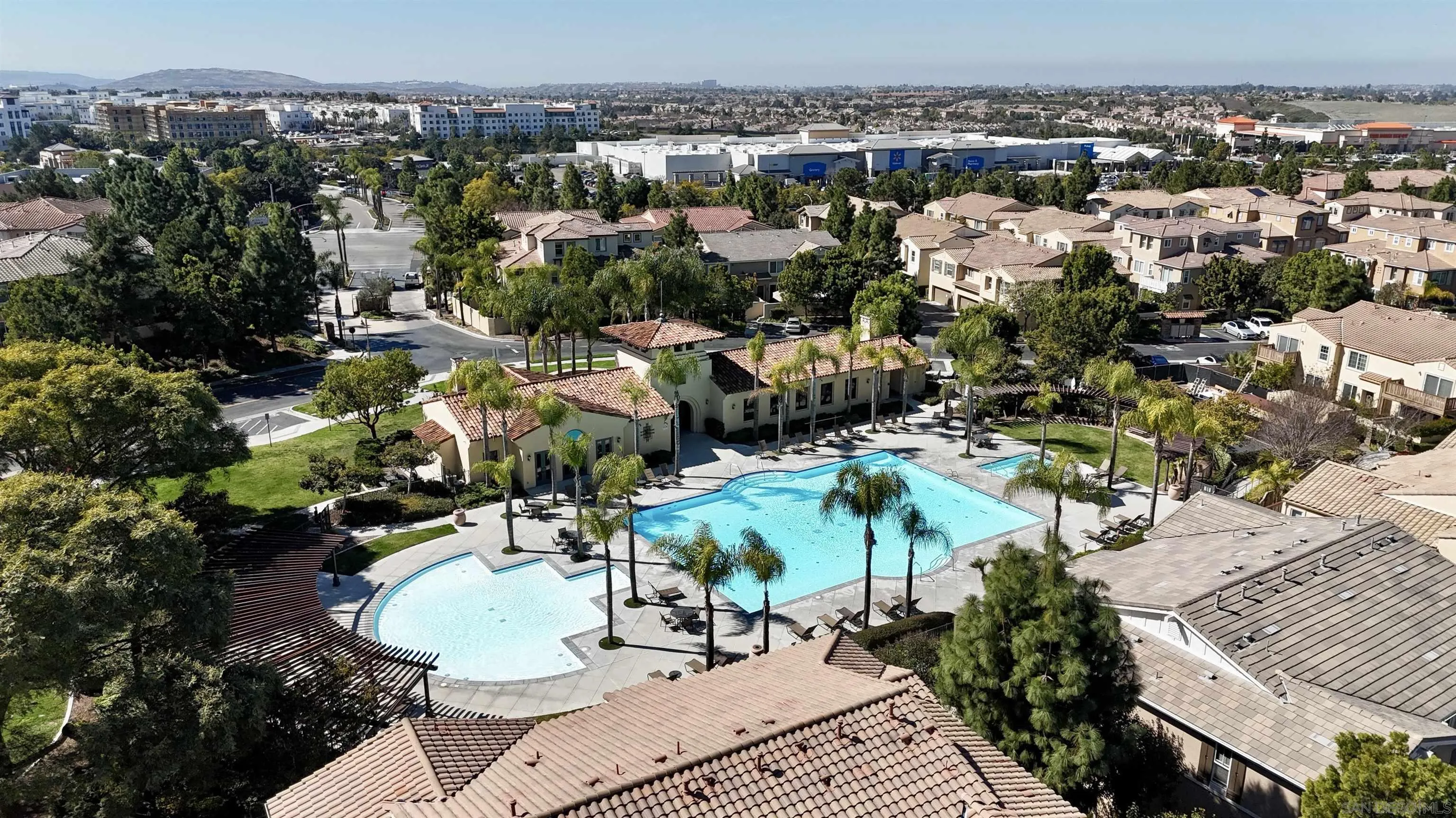https://cdn.realtyfeed.com/cdn/127/250036561/ae07ac8a16e4a8d08253735997934f0b.webp
