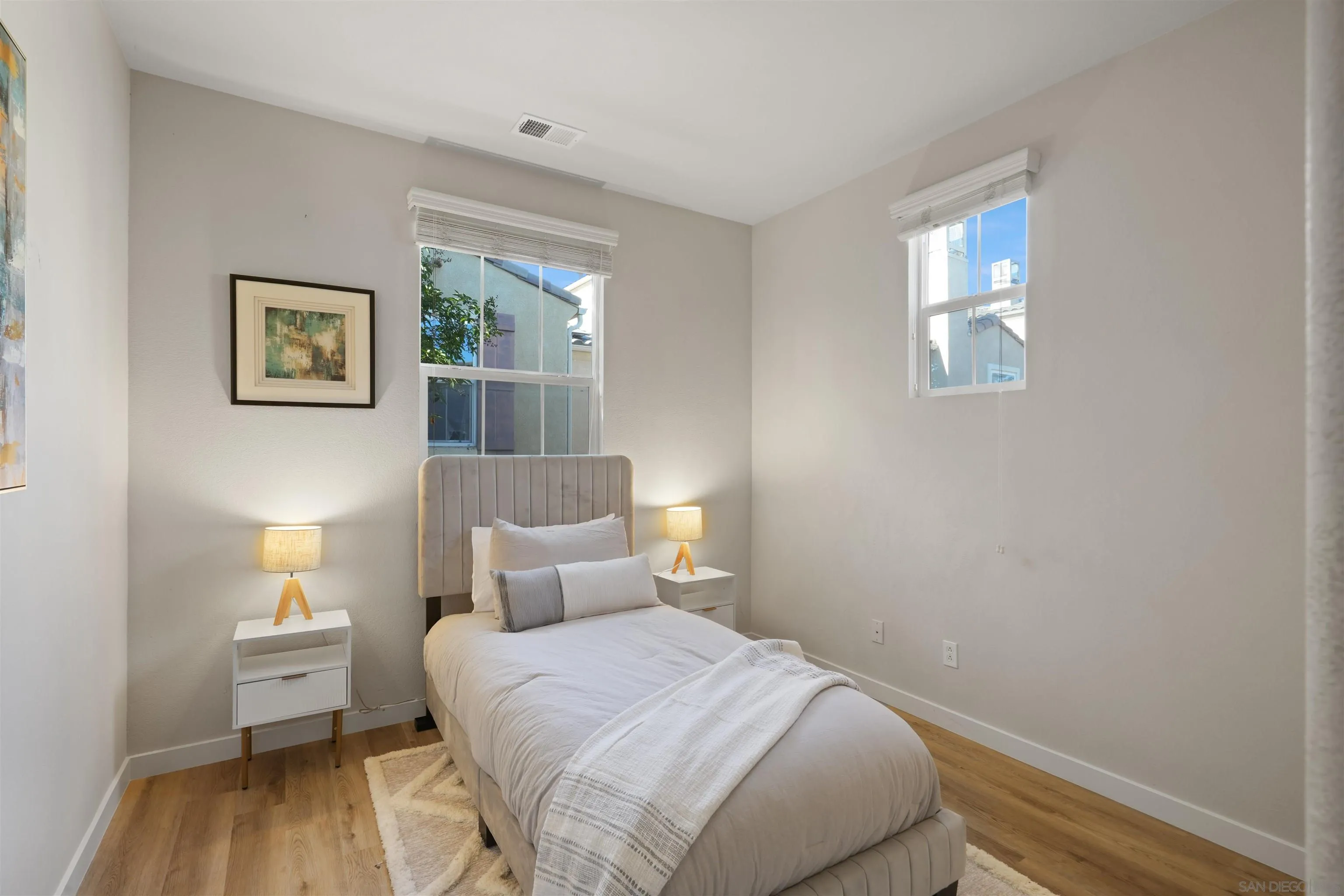 https://cdn.realtyfeed.com/cdn/127/250036561/e44fc9dbba3de7ad4ba24f5df8e079e0.webp