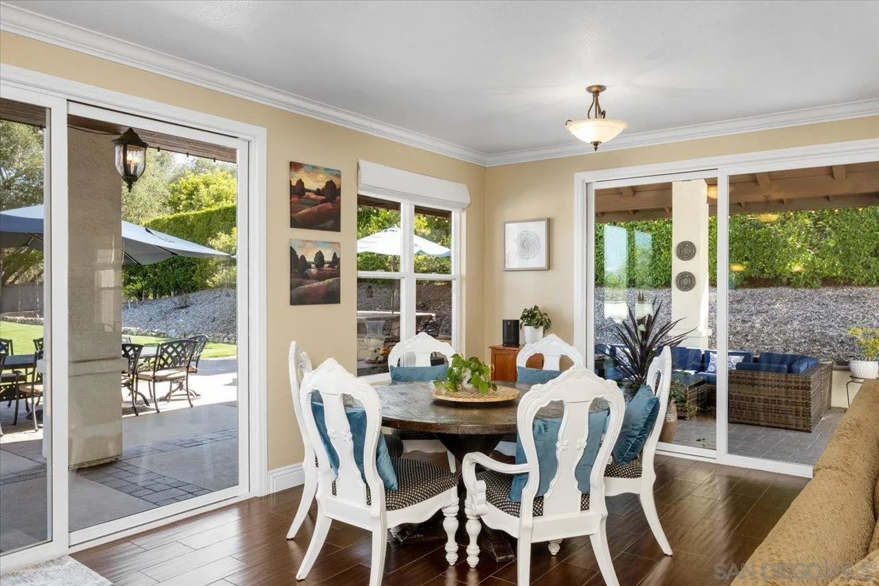 https://cdn.realtyfeed.com/cdn/127/250036563/490806cf914a4cdd43b7ad32bd9afbbe.webp