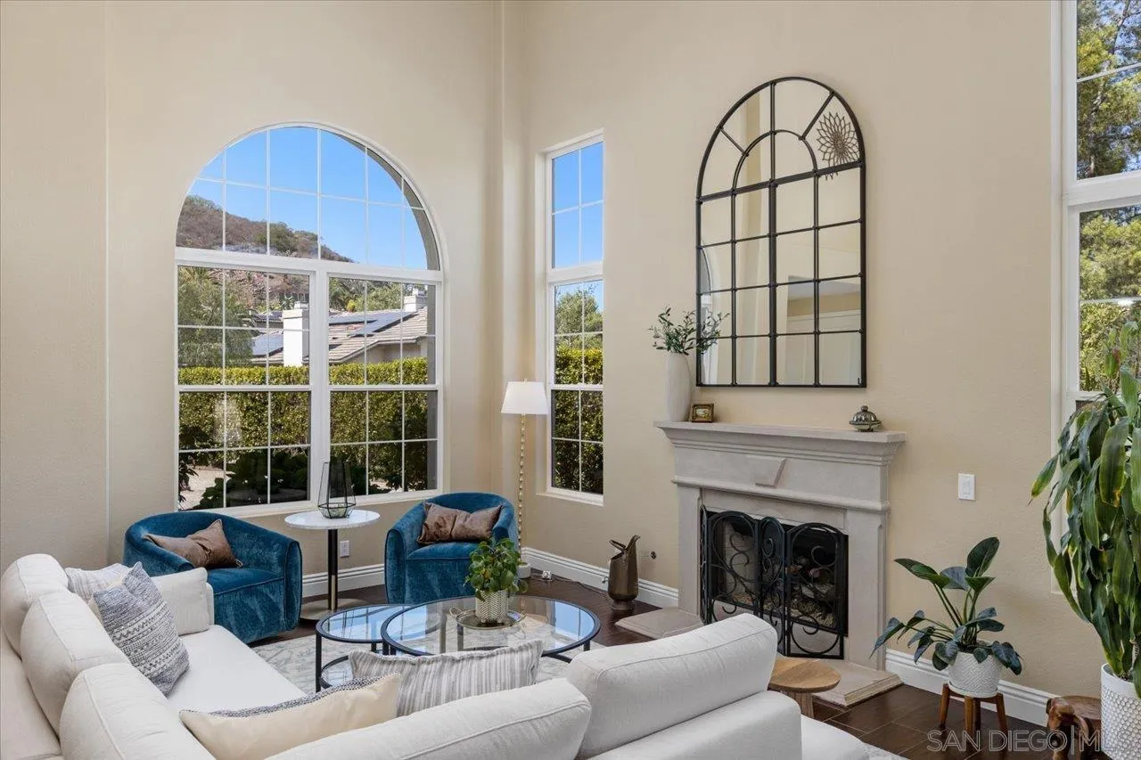 https://cdn.realtyfeed.com/cdn/127/250036563/964753cd2fa871c449cddae0c7e8d986.webp