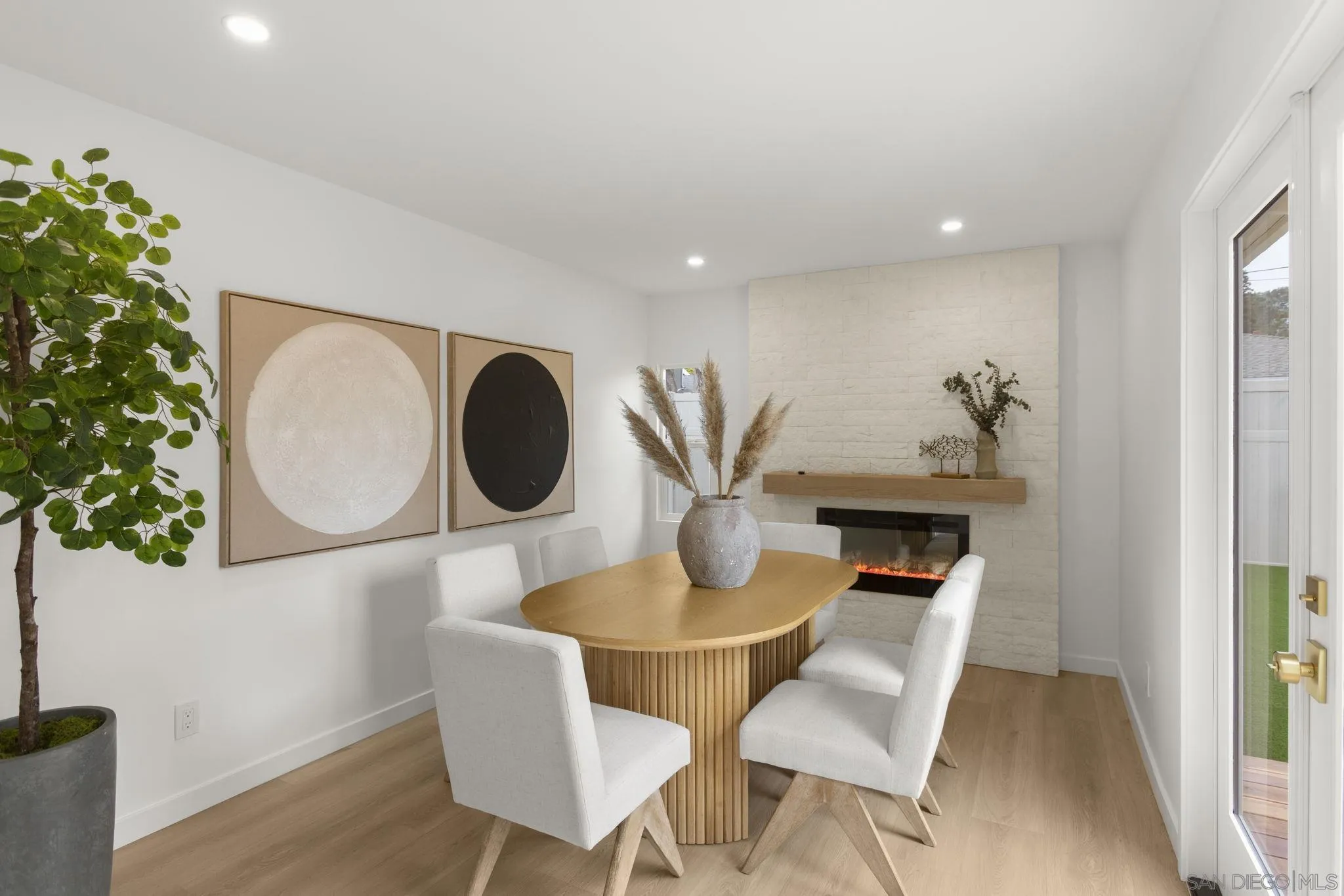 https://cdn.realtyfeed.com/cdn/127/250036565/73e9496a32cbc684af0359c6b868031f.webp