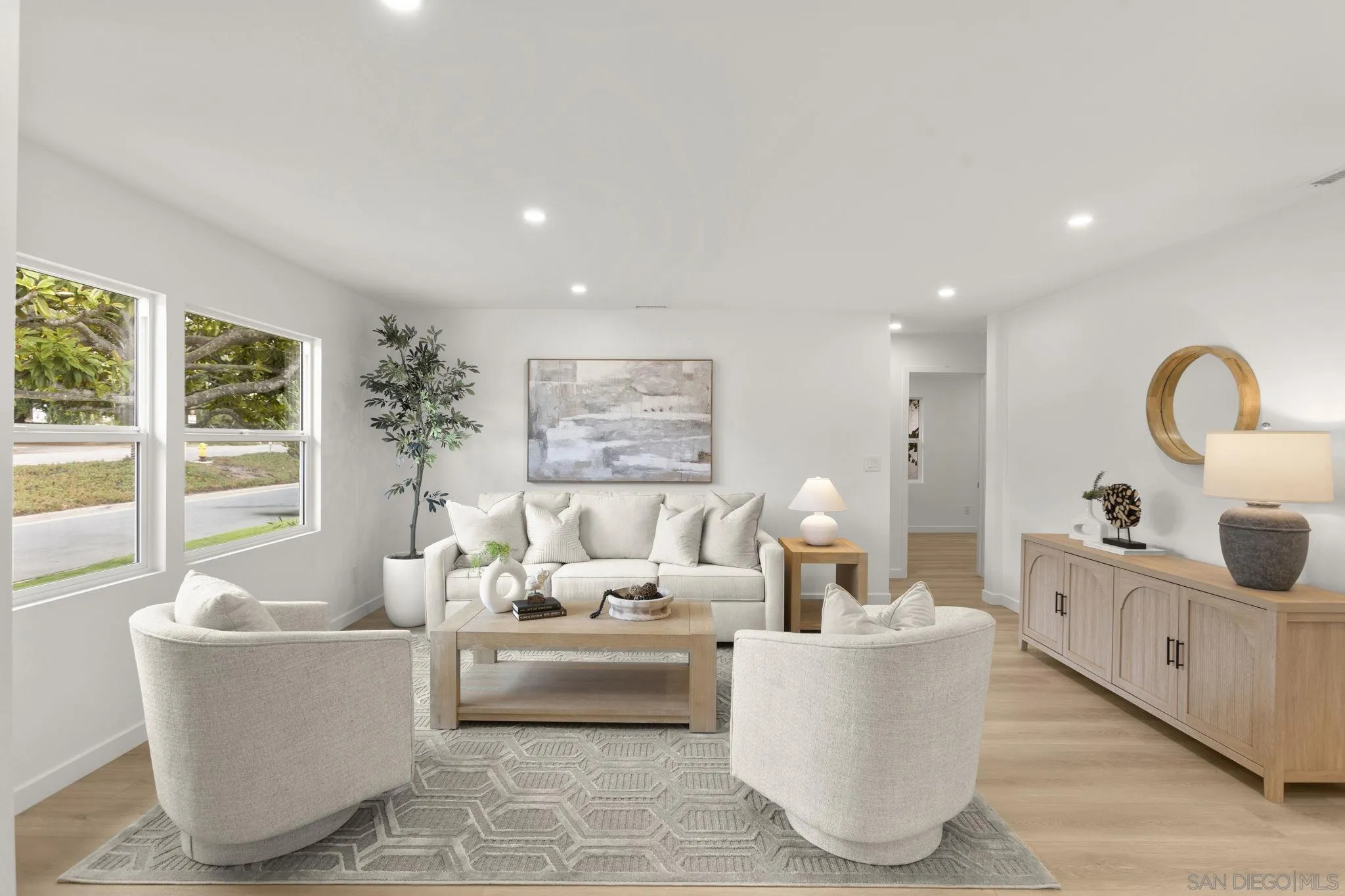 https://cdn.realtyfeed.com/cdn/127/250036565/86e913e6a0a3c8f2a548cd4dacad67db.webp