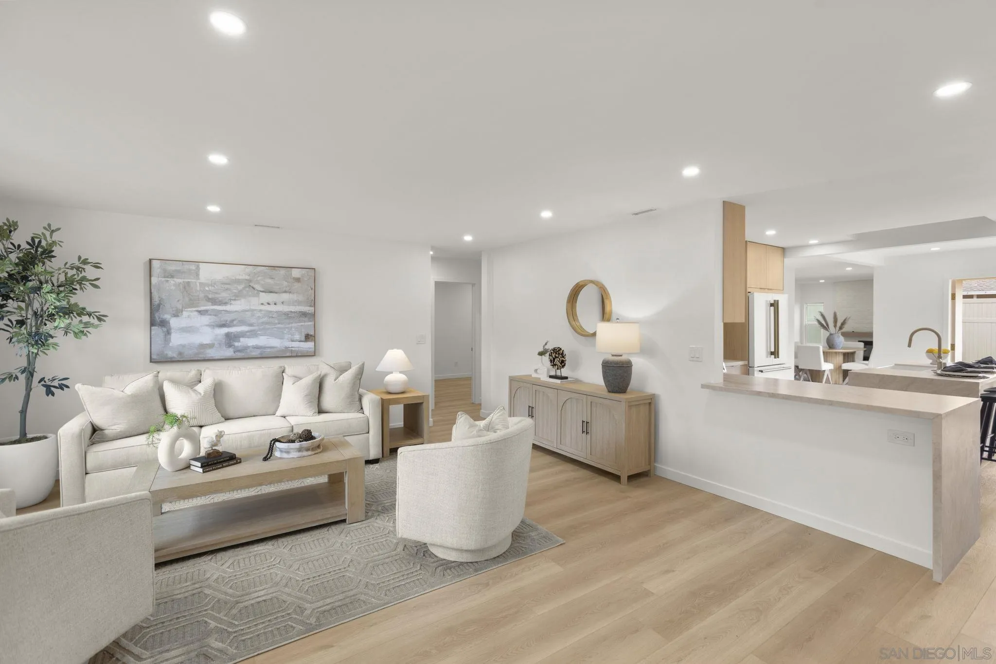 https://cdn.realtyfeed.com/cdn/127/250036565/8956a658088aad79579034ef422ebb68.webp